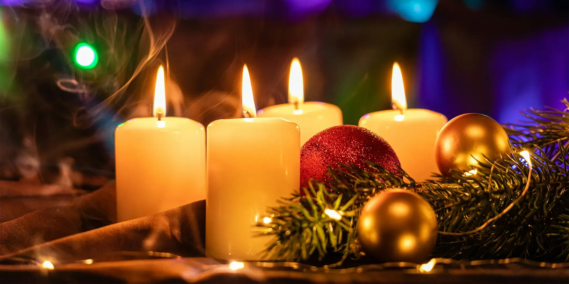 Stilvolle, nachhaltige Weihnachtsdeko für eine besinnliche Adventszeit.