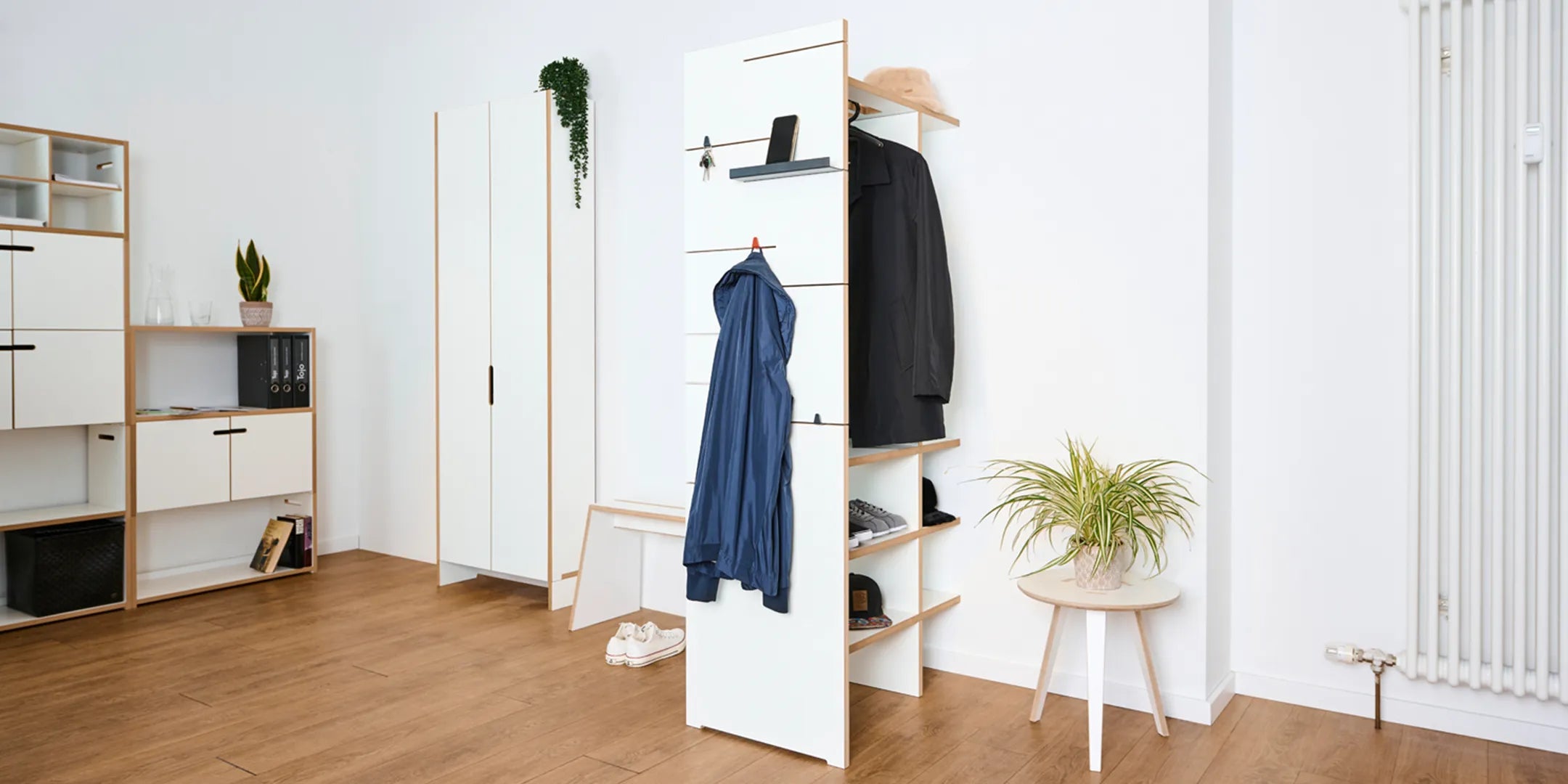 Tojo Kollektion: Minimalistisches, funktionales Design bei KAQTU