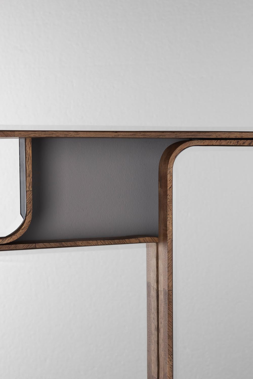 Cordelia Mirror in  präsentiert im Onlineshop von KAQTU Design AG. Spiegel ist von Dutchbone