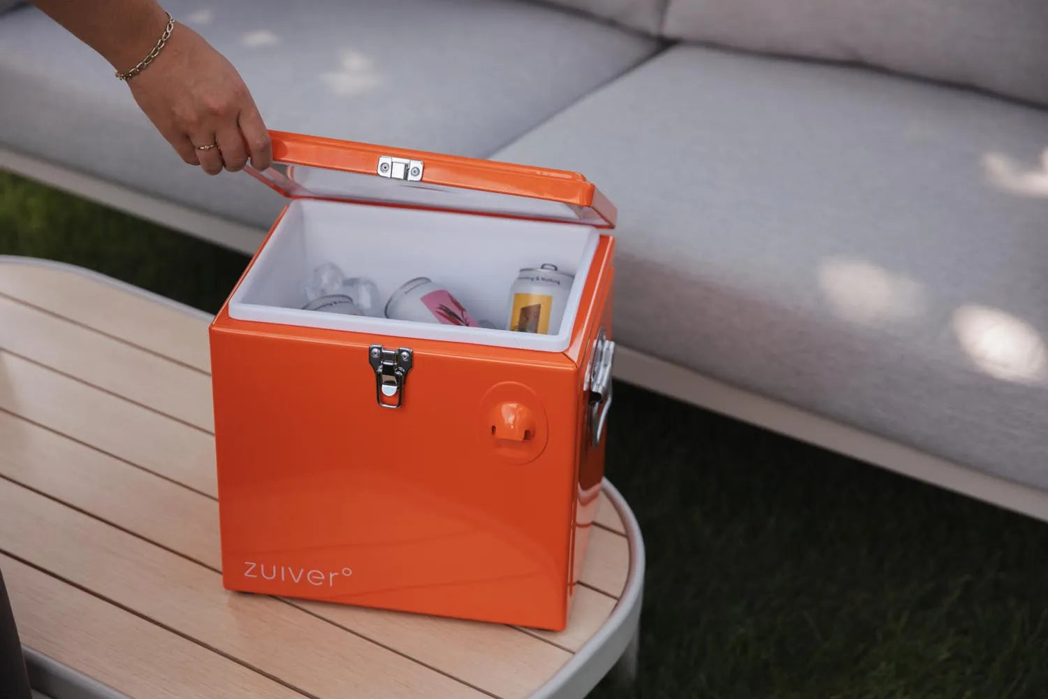 Cooler Be Cute in Orange präsentiert im Onlineshop von KAQTU Design AG. Küchengerät ist von Zuiver