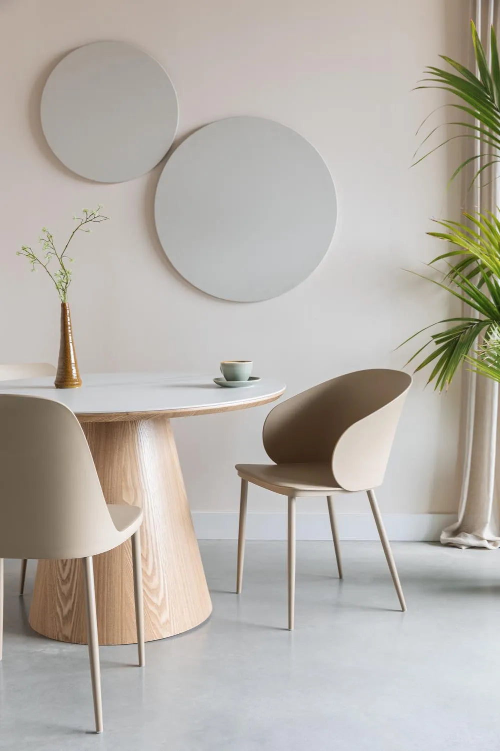 Pip Stuhl All in Beige präsentiert im Onlineshop von KAQTU Design AG. Stuhl ist von White Label Living