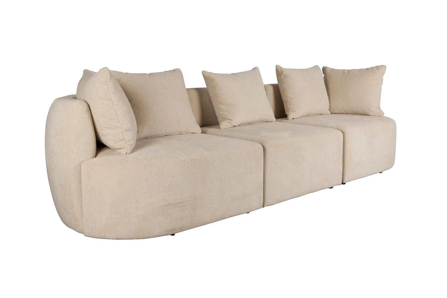 Das Rocca Sofa von Dutchbone: Ein modulares, stilvolles 4,5-Sitzer-Sofa mit weichem Stoff und natürlicher Eleganz.