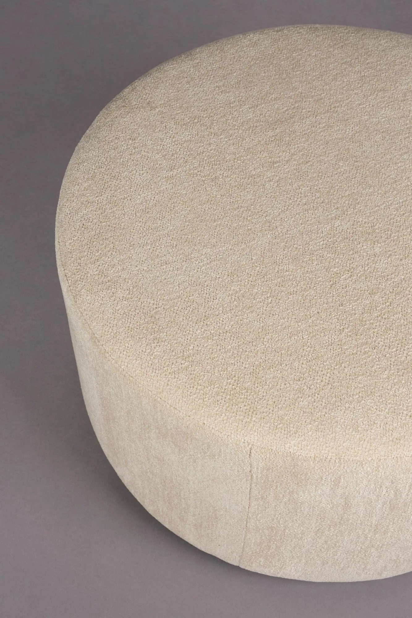 Rocca Pouf in Latte präsentiert im Onlineshop von KAQTU Design AG. Pouf ist von Dutchbone