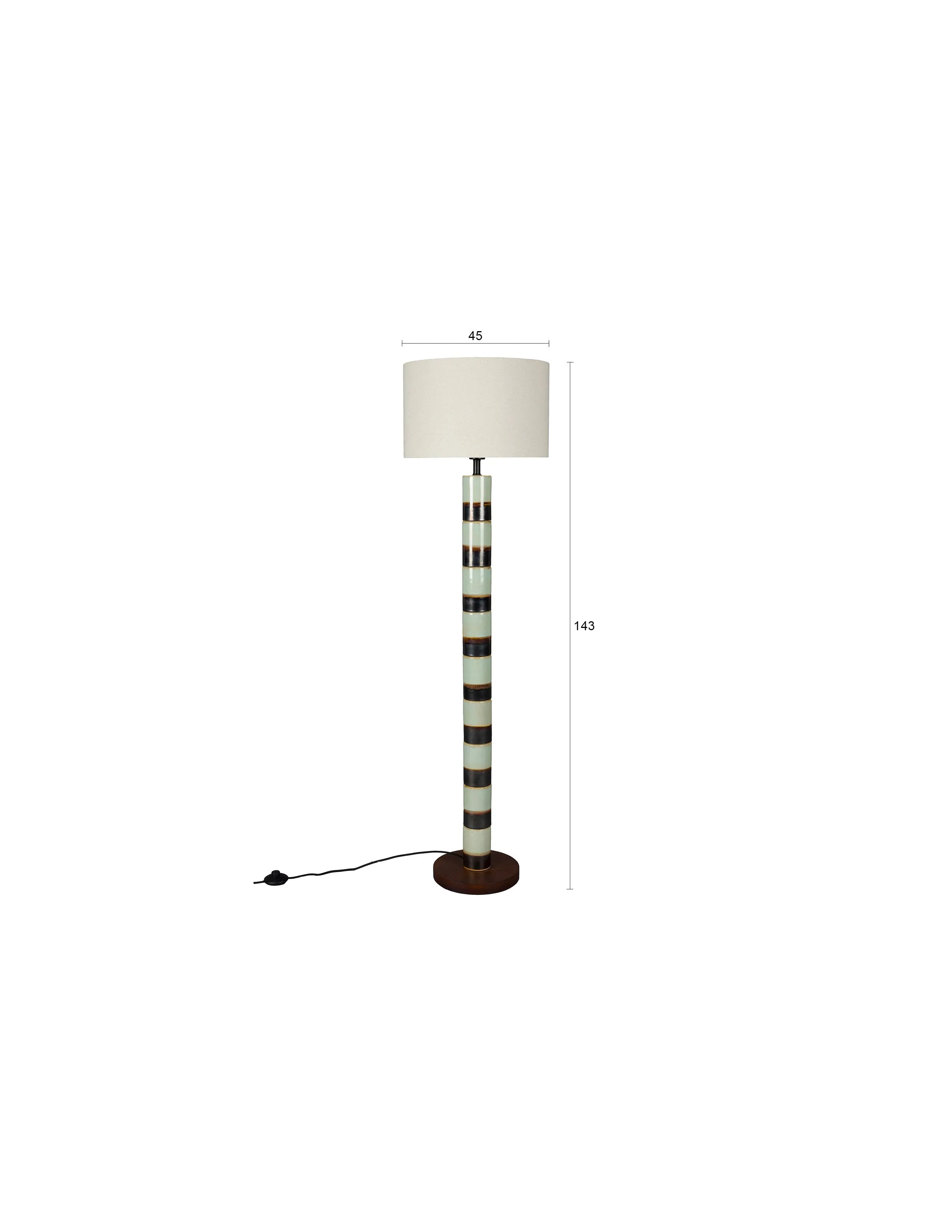 Stehlampe Vertigo in Beige präsentiert im Onlineshop von KAQTU Design AG. Stehleuchte ist von Dutchbone