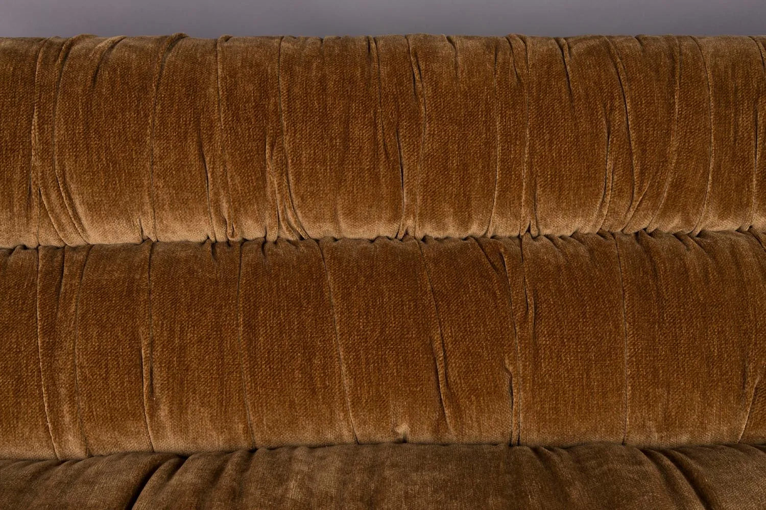 Sofa Douglas in Cognac präsentiert im Onlineshop von KAQTU Design AG. 2er Sofa ist von Dutchbone