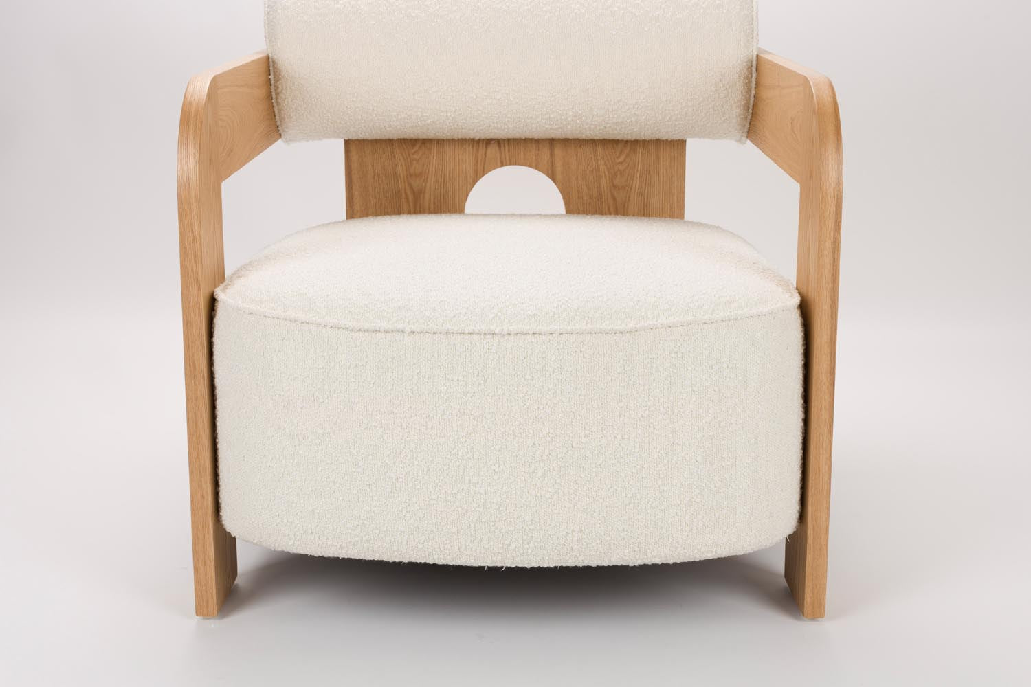 Oolong Sessel in Beige präsentiert im Onlineshop von KAQTU Design AG. Sessel ist von Zuiver