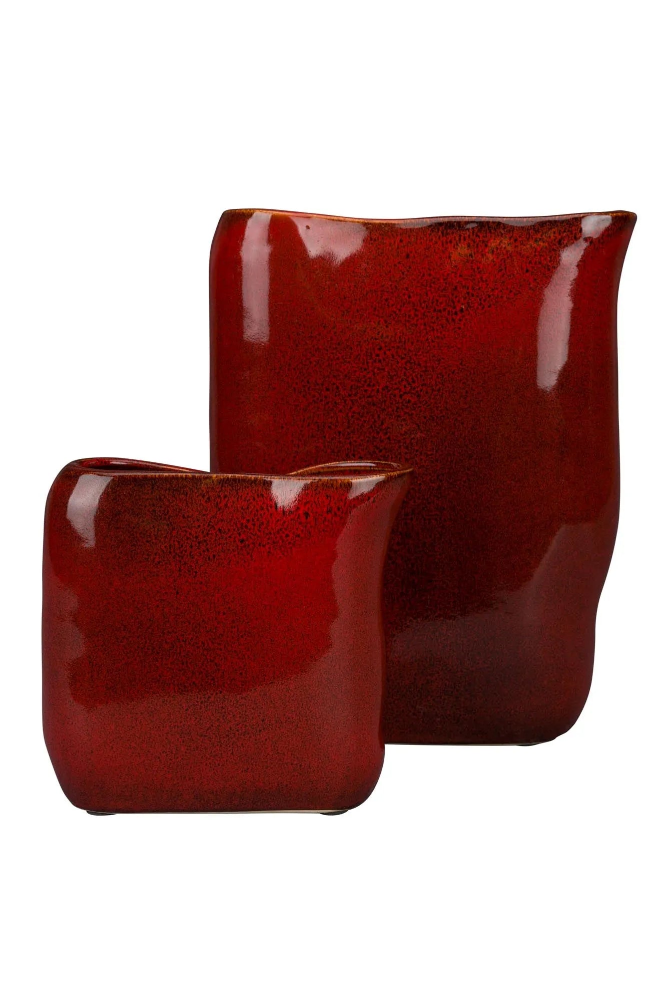 Vase Edna M  in Rot präsentiert im Onlineshop von KAQTU Design AG. Vase ist von Dutchbone