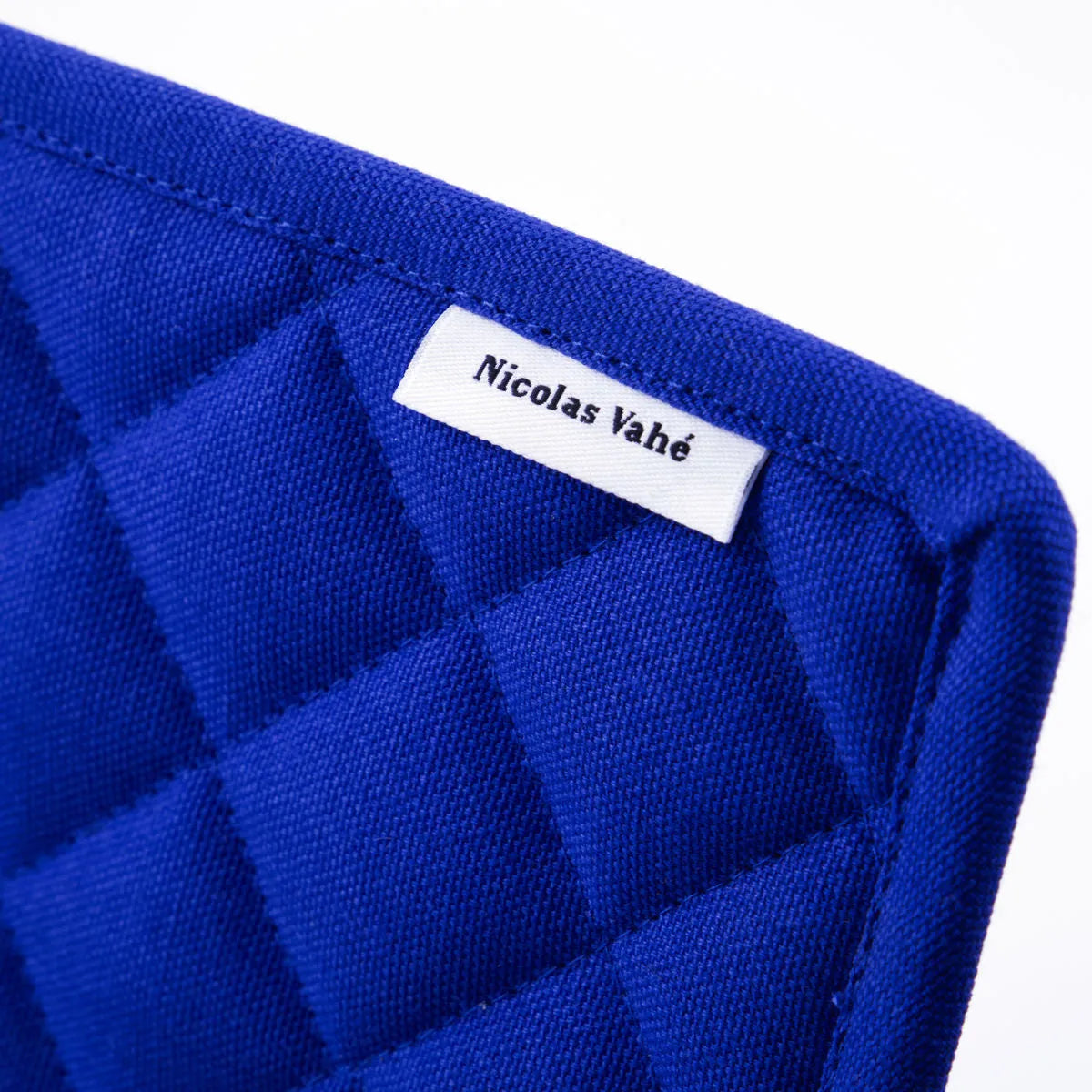 Topflappen, NVNeat, Blau in Blau präsentiert im Onlineshop von KAQTU Design AG. Küchentuch ist von Nicolas Vahé