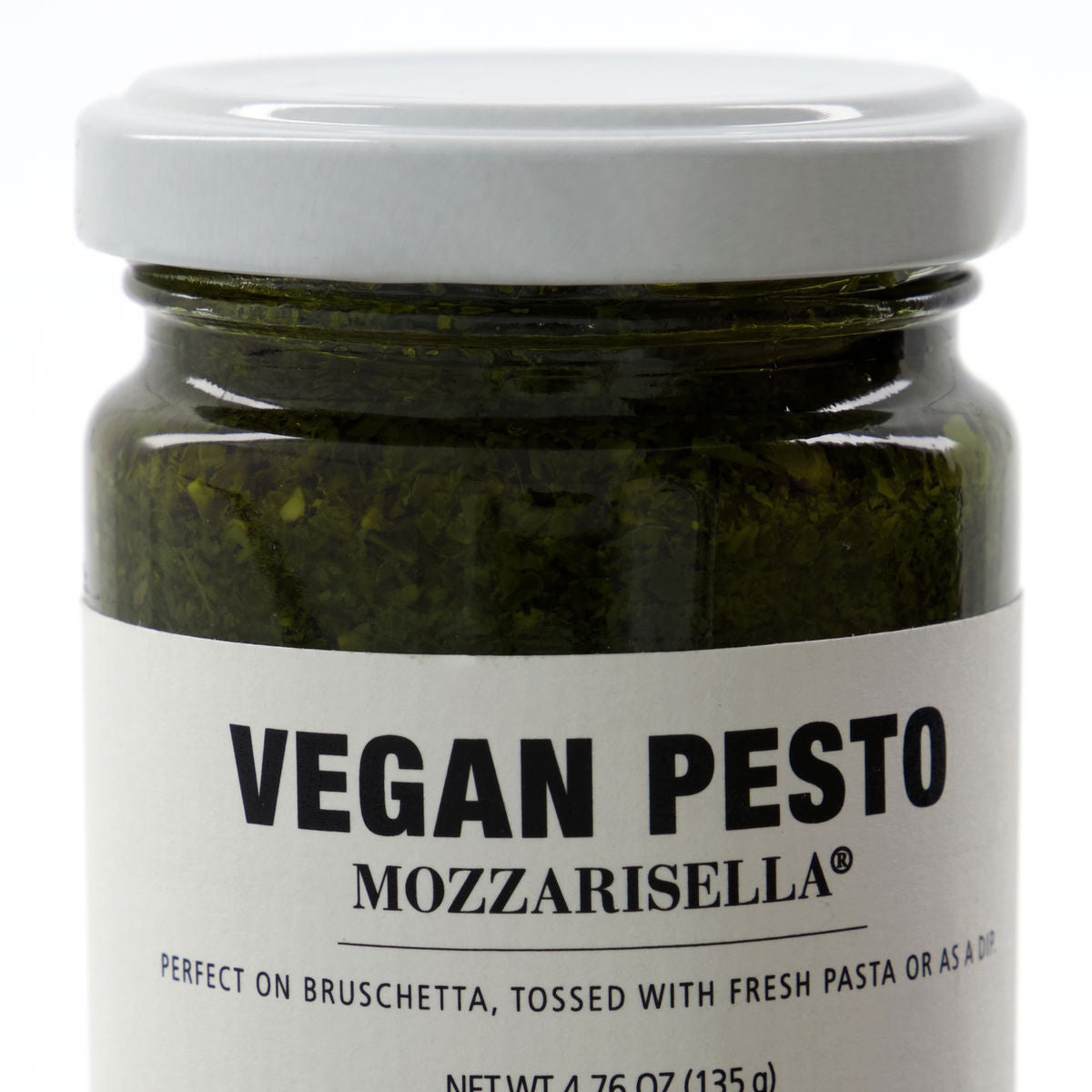 Vegan pesto mit mozzarisella in Elfenbein präsentiert im Onlineshop von KAQTU Design AG. Lebensmittel ist von Nicolas Vahé