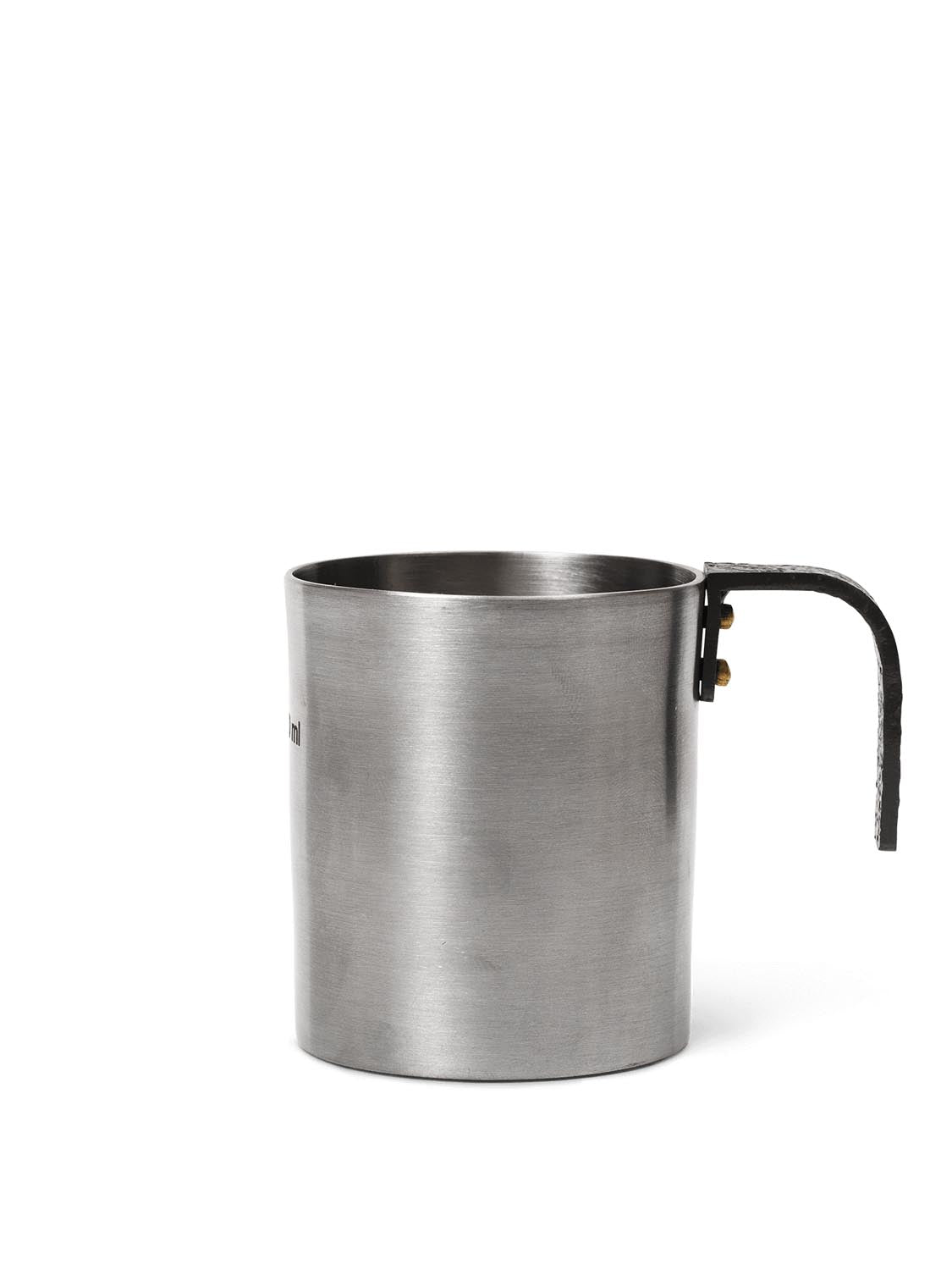 Obra Measuring Cup  in  Stainless Steel präsentiert im Onlineshop von KAQTU Design AG. Küchenhelfer ist von Ferm Living