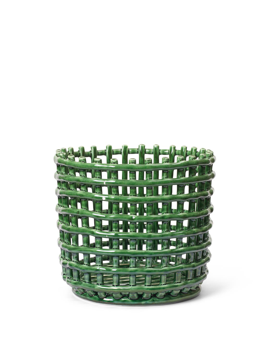 Ceramic Korb Large  in  Emerald Green präsentiert im Onlineshop von KAQTU Design AG. Aufbewahrungskorb ist von Ferm Living