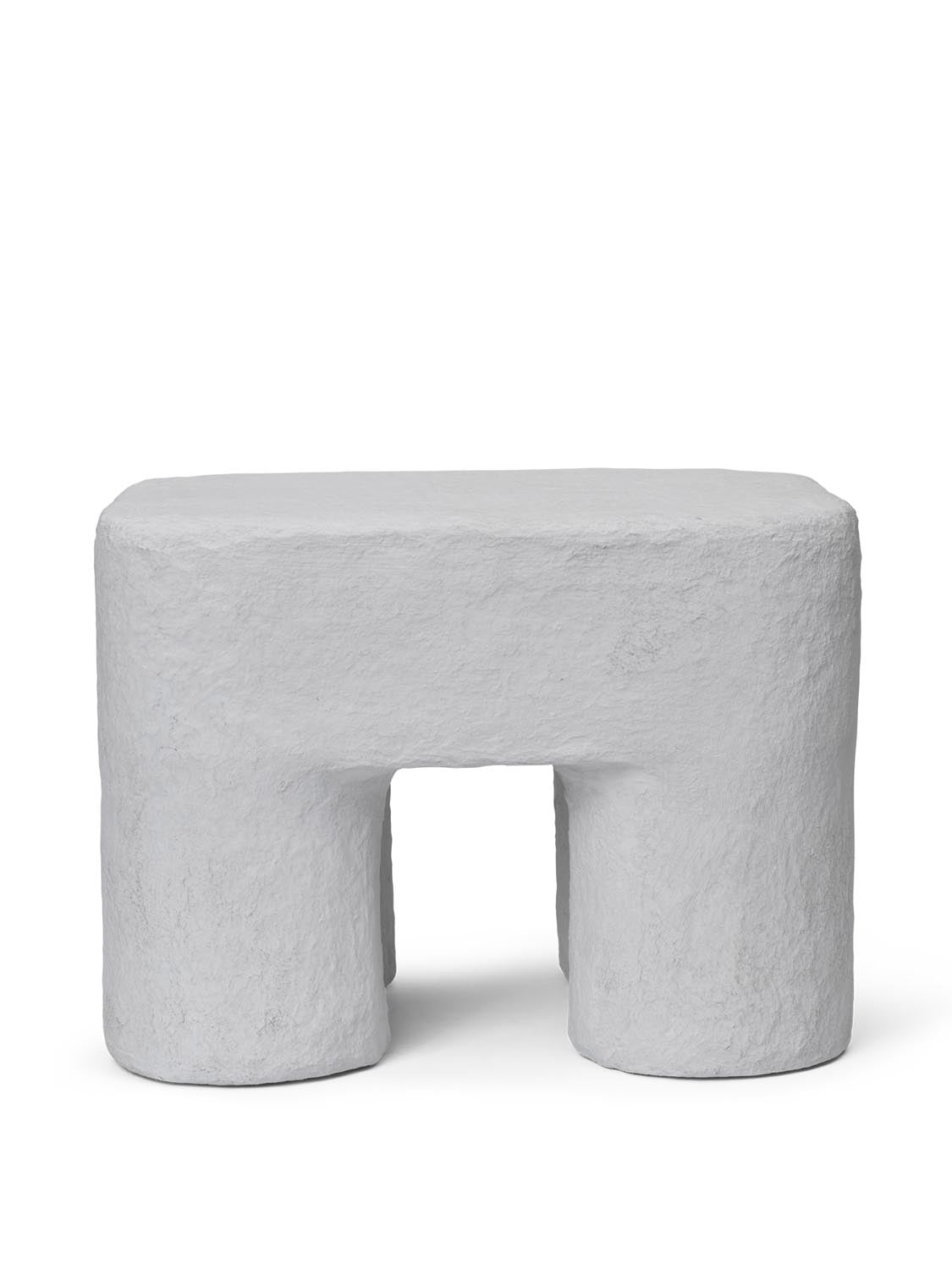 Podo Stool  in  White präsentiert im Onlineshop von KAQTU Design AG. Hocker ist von Ferm Living