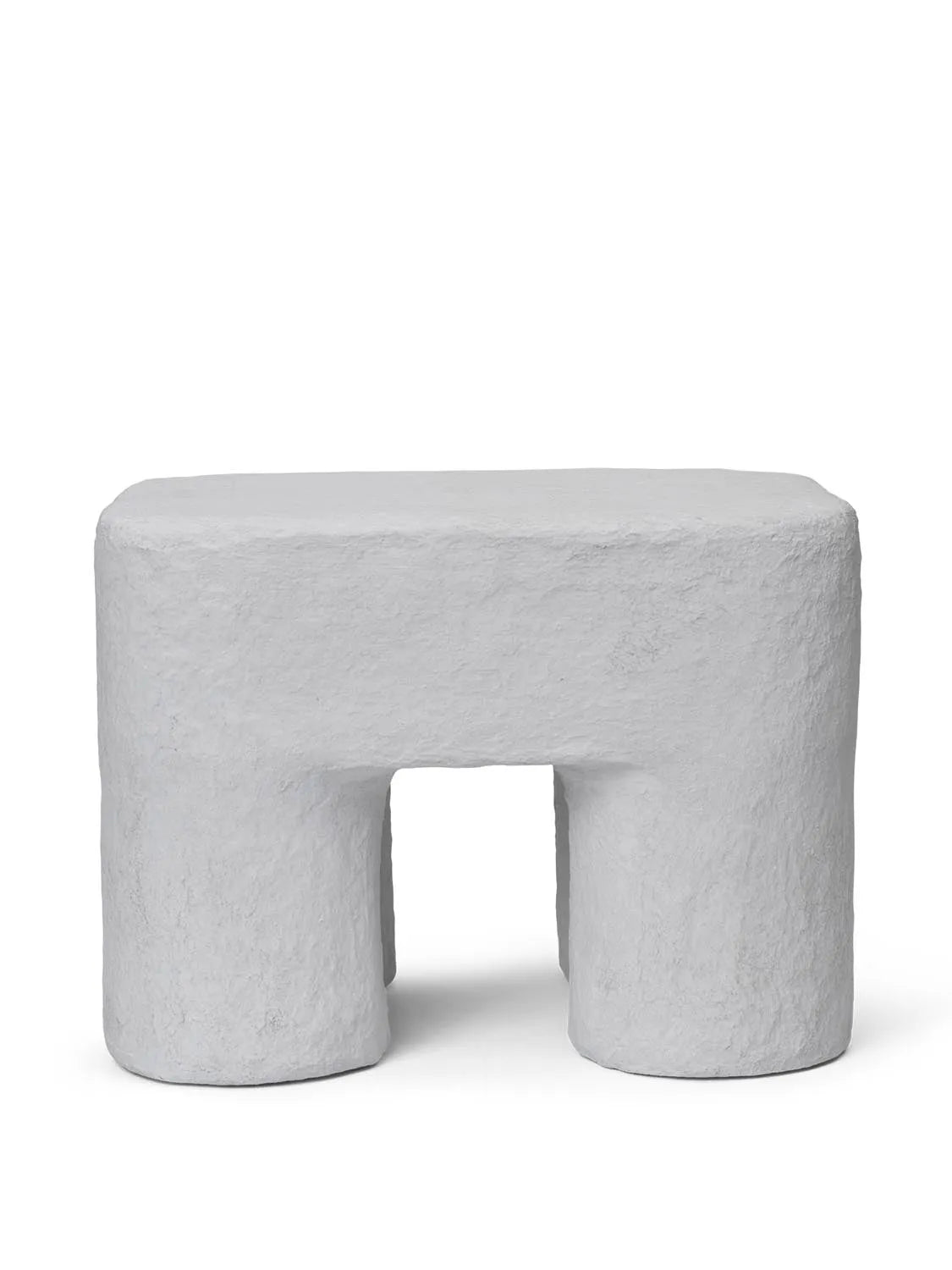 Podo Stool  in  White präsentiert im Onlineshop von KAQTU Design AG. Hocker ist von Ferm Living