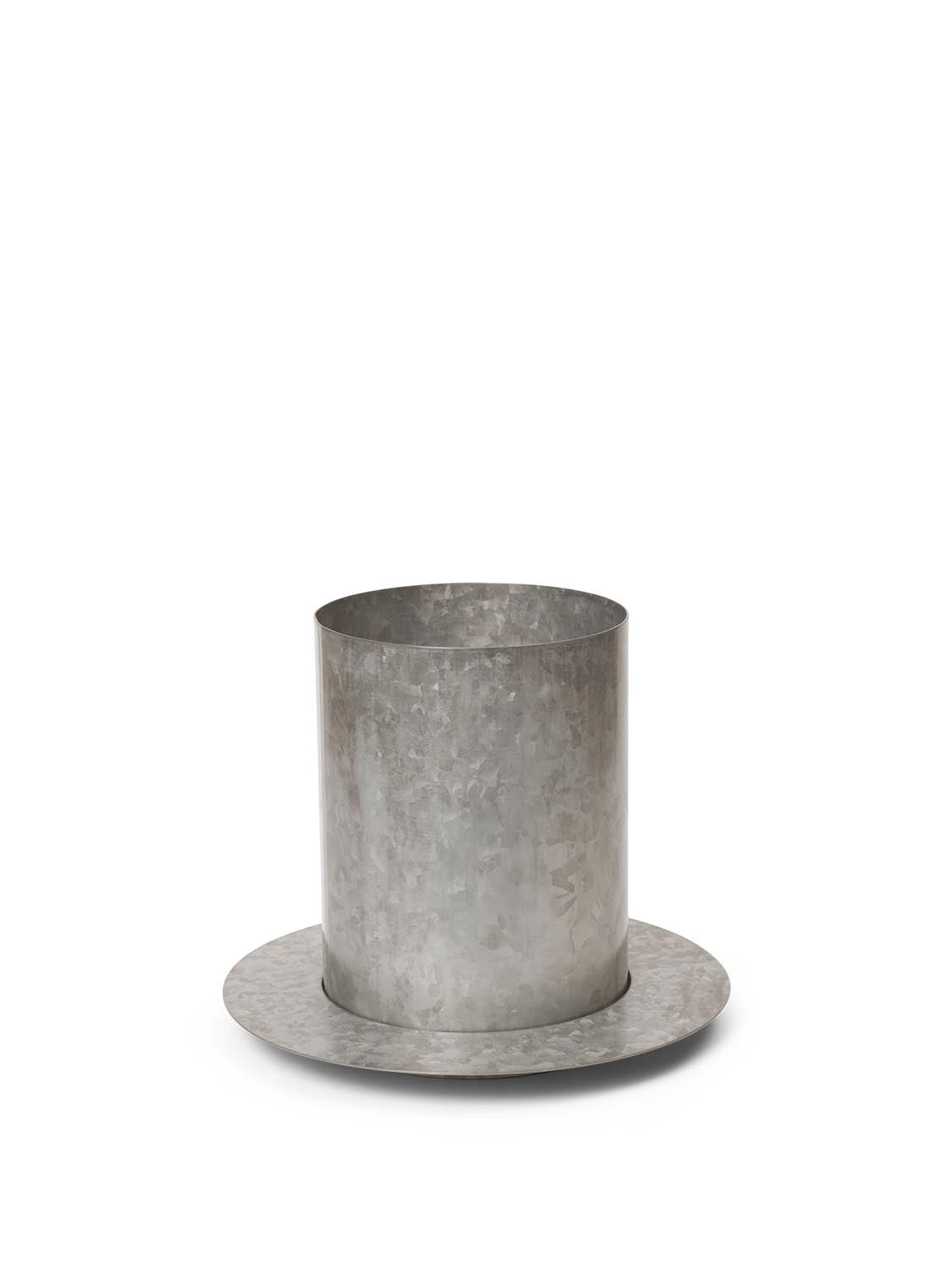 Auran Pot Small  in  Galvanized präsentiert im Onlineshop von KAQTU Design AG. Blumentopf ist von Ferm Living