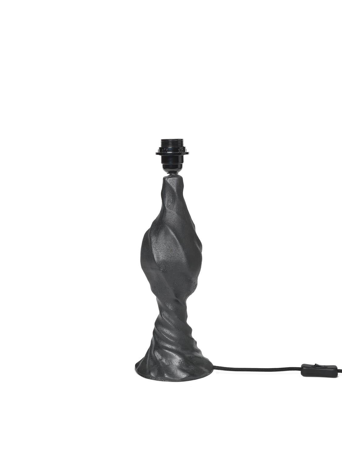 Moltan Lamp Base  in  Black präsentiert im Onlineshop von KAQTU Design AG. Tischleuchte ist von Ferm Living