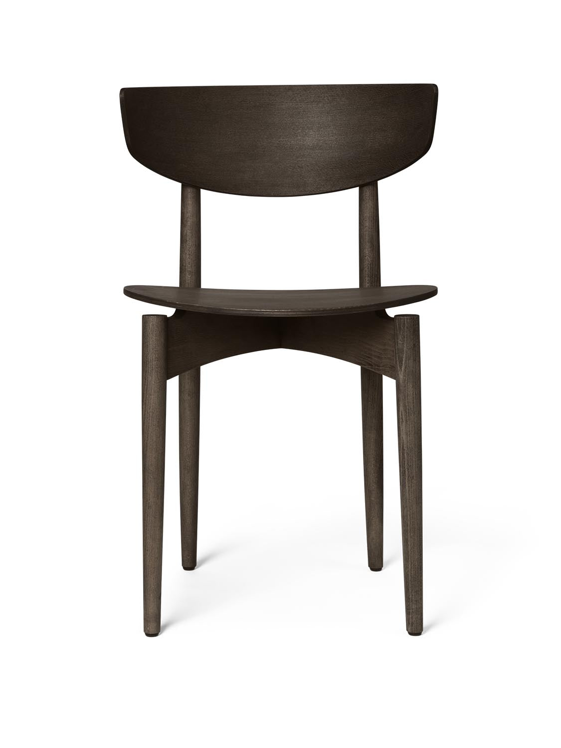 Herman Esszimmerstuhl Wood  in  Dark Stained Beech präsentiert im Onlineshop von KAQTU Design AG. Stuhl ist von Ferm Living