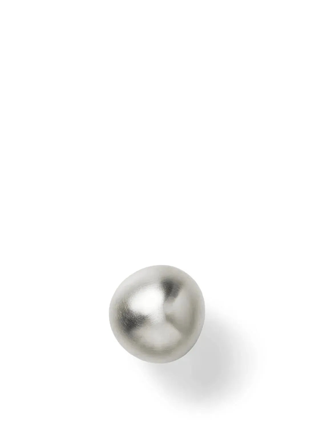 Mushroom Haken  in  Brushed Stainless Steel präsentiert im Onlineshop von KAQTU Design AG. Kleiderhaken ist von Ferm Living