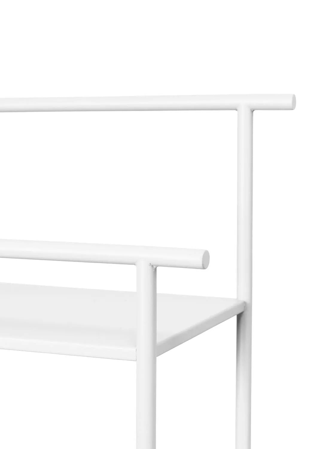 Elegante Dora Rack Garderobe von Ferm Living für modernes Wohnen.