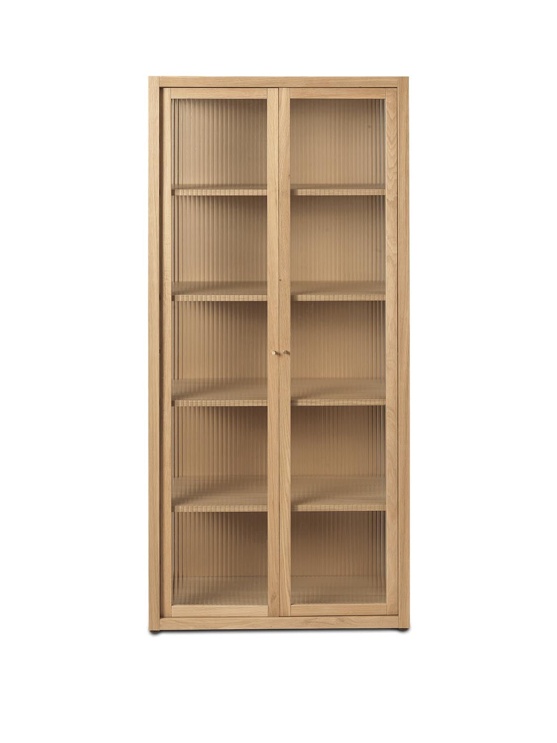 Reed Vitrine  in  Natural Oak präsentiert im Onlineshop von KAQTU Design AG. Vitrine ist von Ferm Living