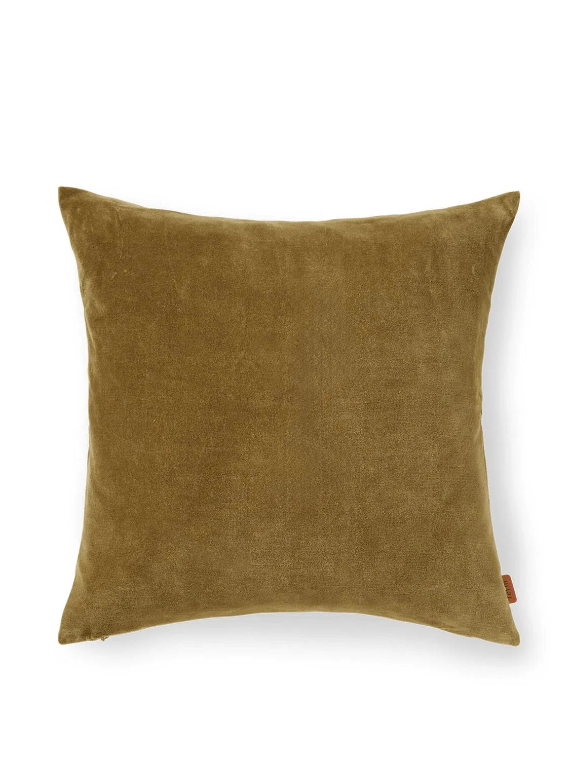 Senti Kissen  in  Khaki präsentiert im Onlineshop von KAQTU Design AG. Deko Kissen ist von Ferm Living