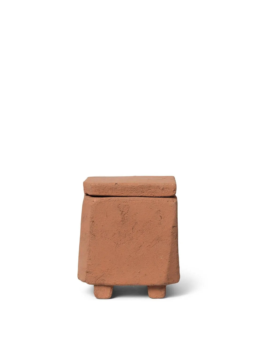 Kurinu Scented Kerze  in  Terracotta präsentiert im Onlineshop von KAQTU Design AG. Kerzen ist von Ferm Living