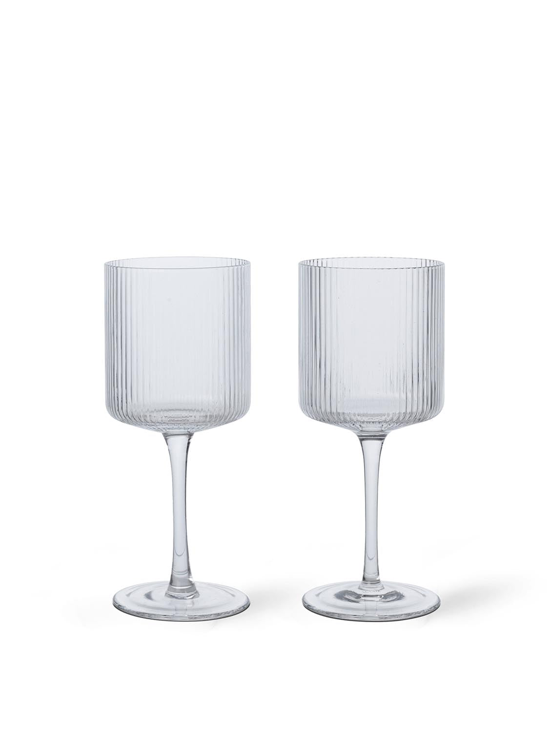 Ripple Weisswein Gläser Set of 2  in  Clear präsentiert im Onlineshop von KAQTU Design AG. Wein- & Sektglas ist von Ferm Living