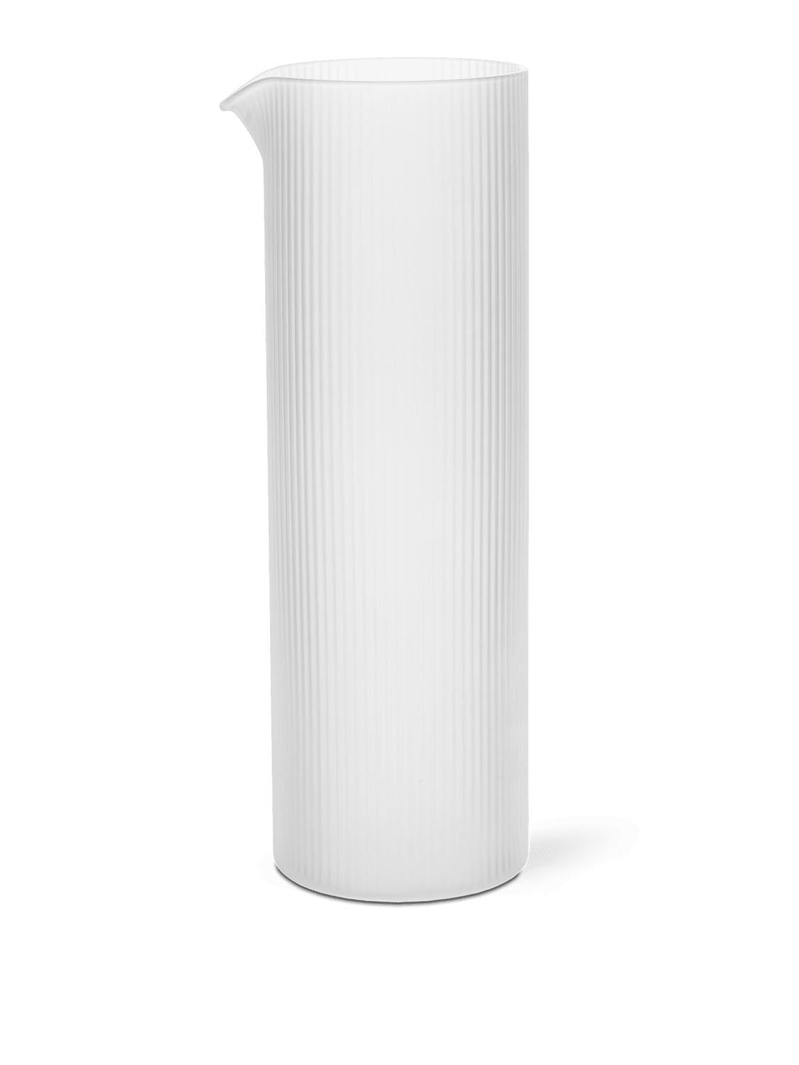 Ripple Water Jug  in  Frosted präsentiert im Onlineshop von KAQTU Design AG. Kanne ist von Ferm Living