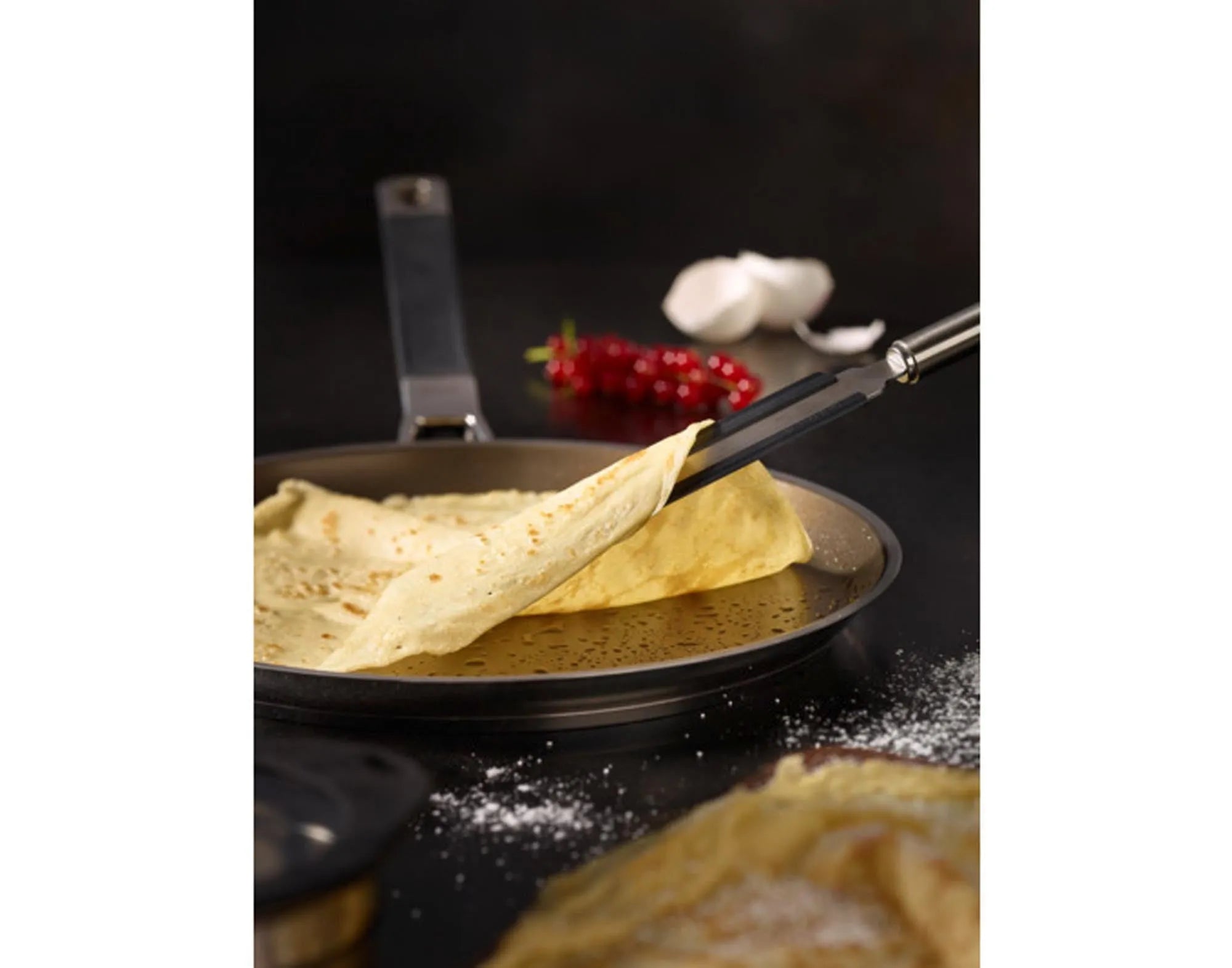 RÖSLE Crêpeswender 32 cm: Perfekt für müheloses Crêpes-Wenden.