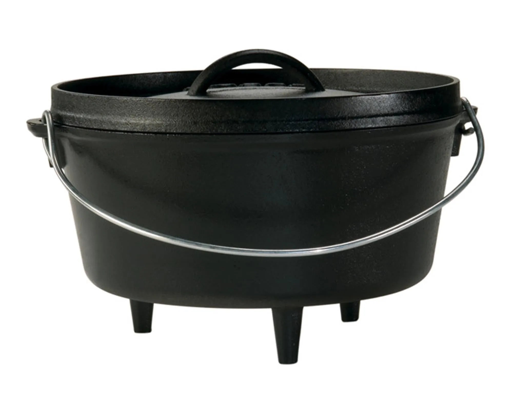 Der LODGE Kessel Camp Dutch Oven 4.7 l aus Gusseisen bietet exzellente Wärmeverteilung und -speicherung, ideal für Outdoor-Kochen.