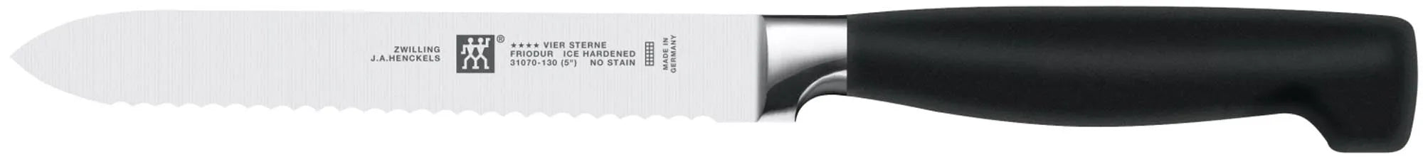 Das Zwilling Four Star Universalmesser 130 mm: Präzise, scharf, ergonomisch – ein Muss für jede Küche.