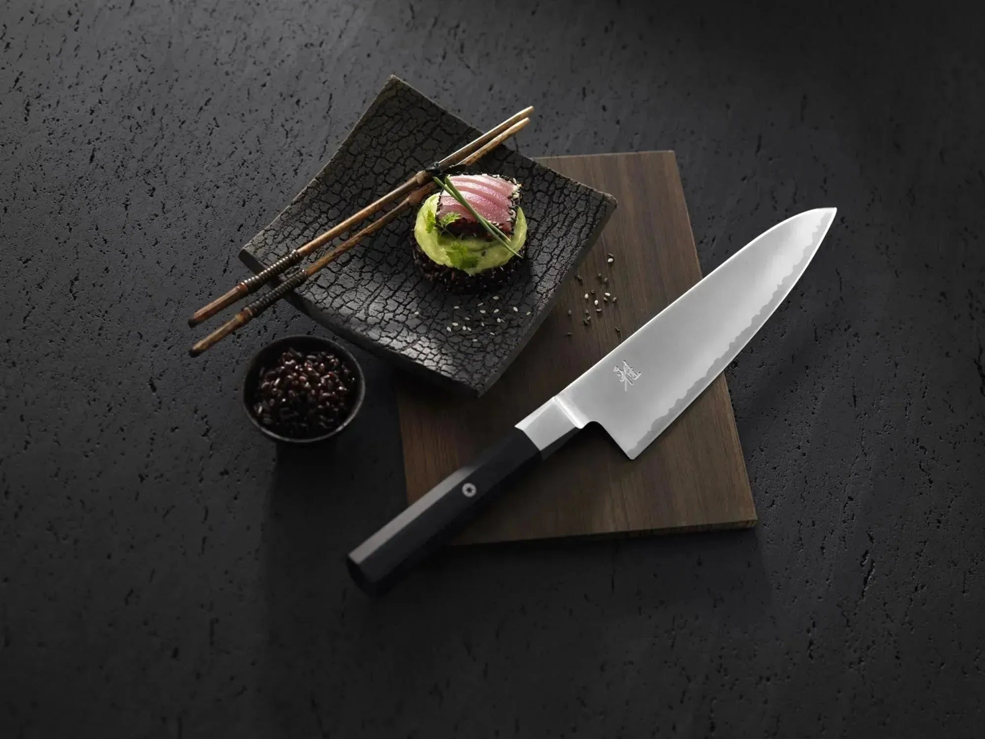 MIYABI 4000FC Santoku: Perfekte Balance und Schärfe für Profis.