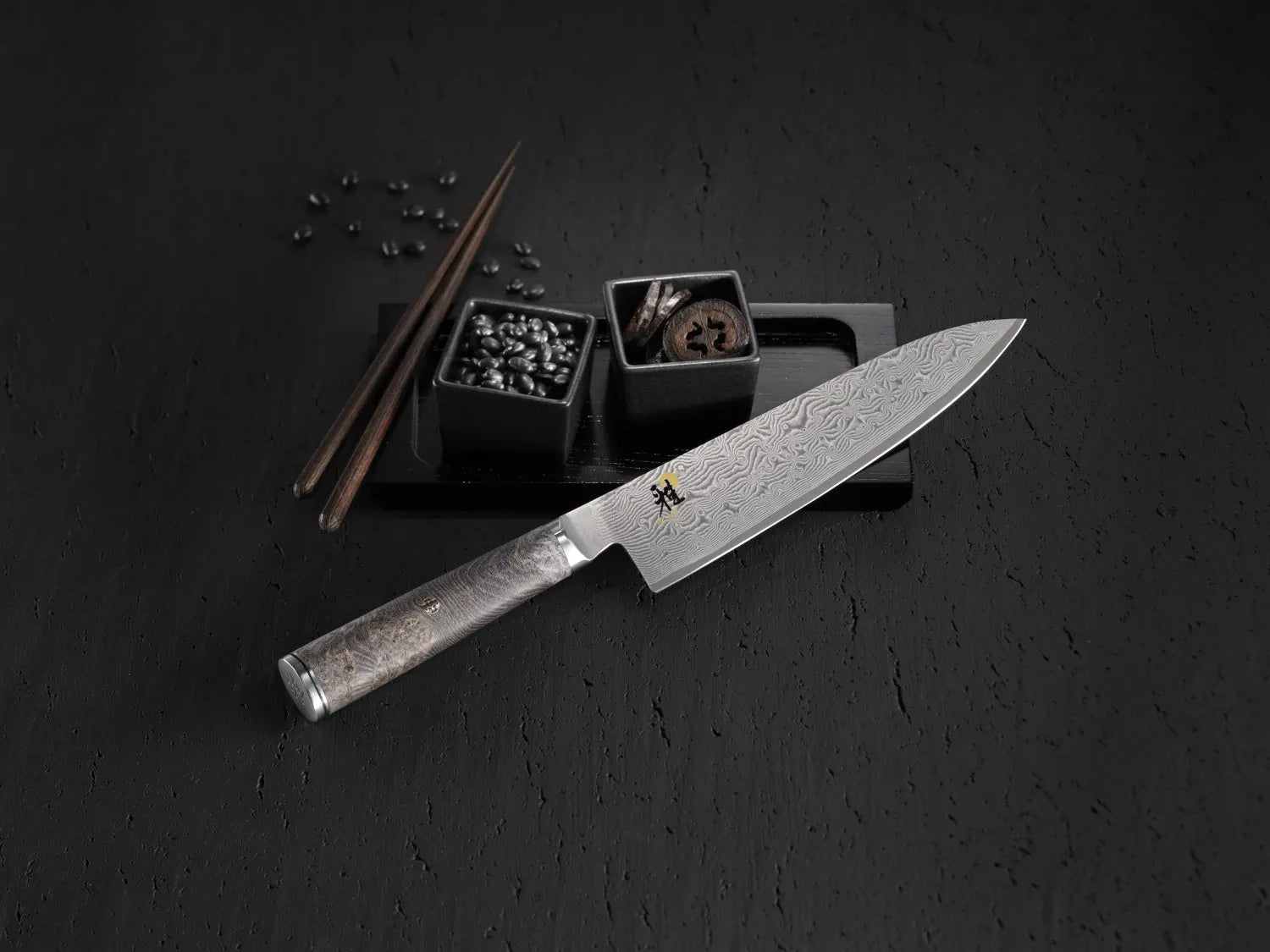 Elegantes MIYABI 5000MCD 67 Gyutoh, 240 mm, für feine Schnitte.