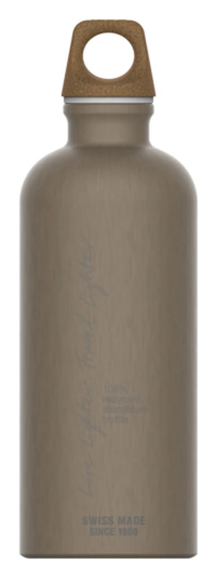 Leichte, umweltfreundliche 0.6L SIGG Flasche aus recycelbarem Aluminium, ideal für Outdoor-Aktivitäten und Reisen.