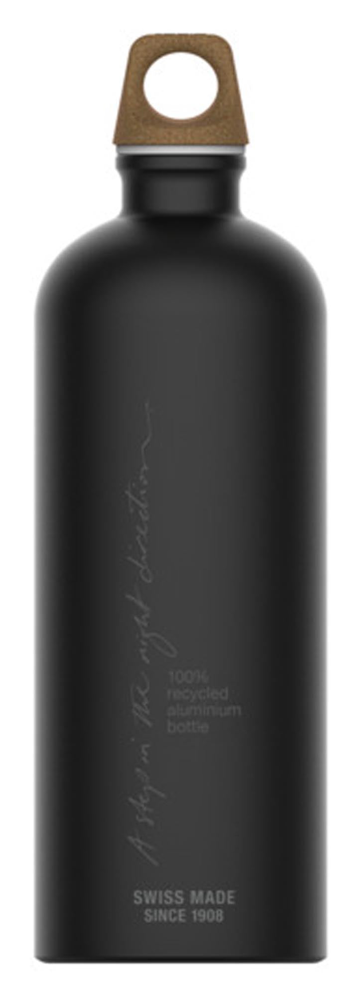 Trinkflasche Traveller Bottle MyPlanet Direction Plain 1 l in  präsentiert im Onlineshop von KAQTU Design AG. Flasche ist von SIGG