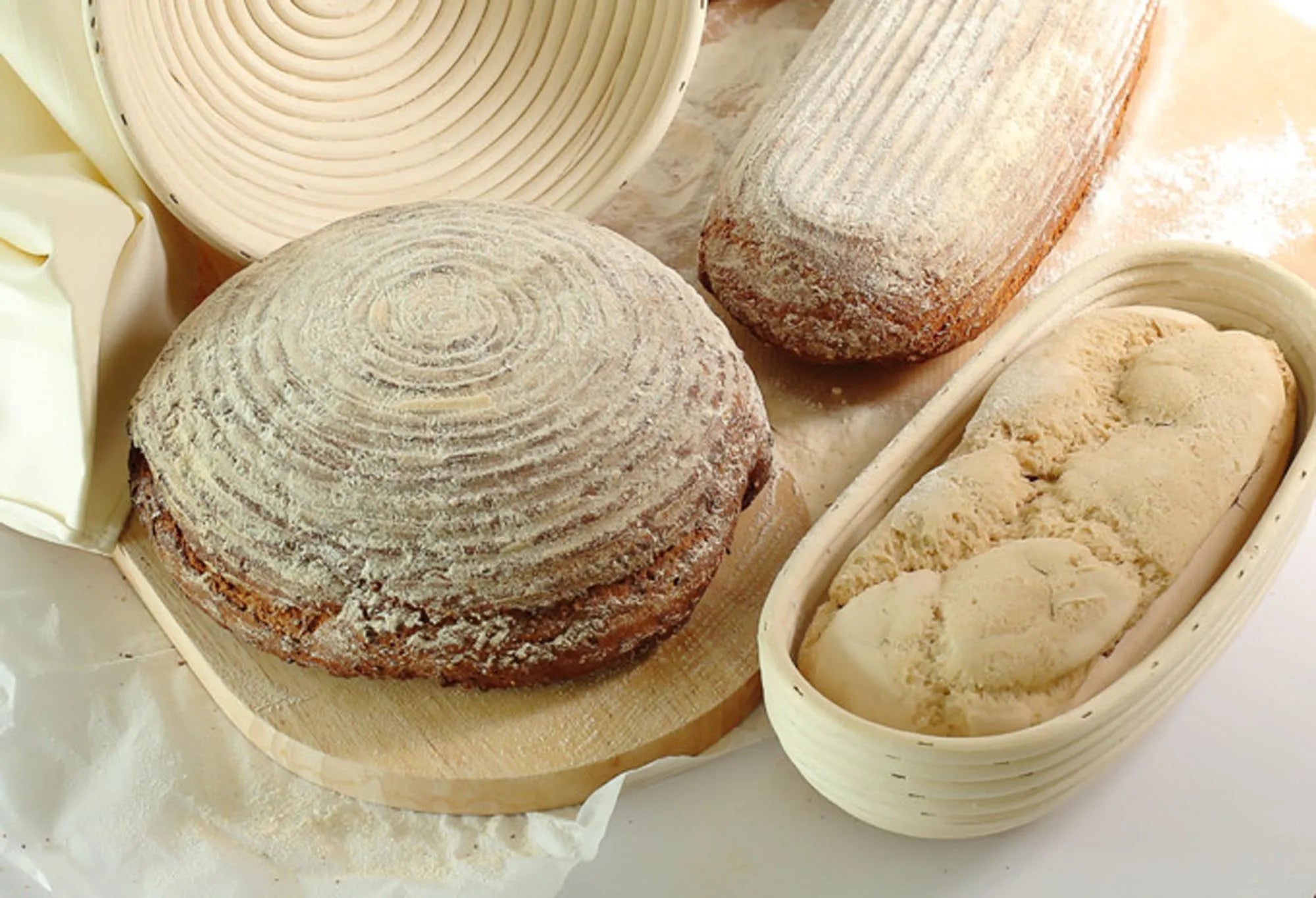 Gärkörbchen ø 20 cm von PATISSE: Fördert Teigentfaltung, atmungsaktiv, robust. Perfekt für kleine Brote und Brötchen.