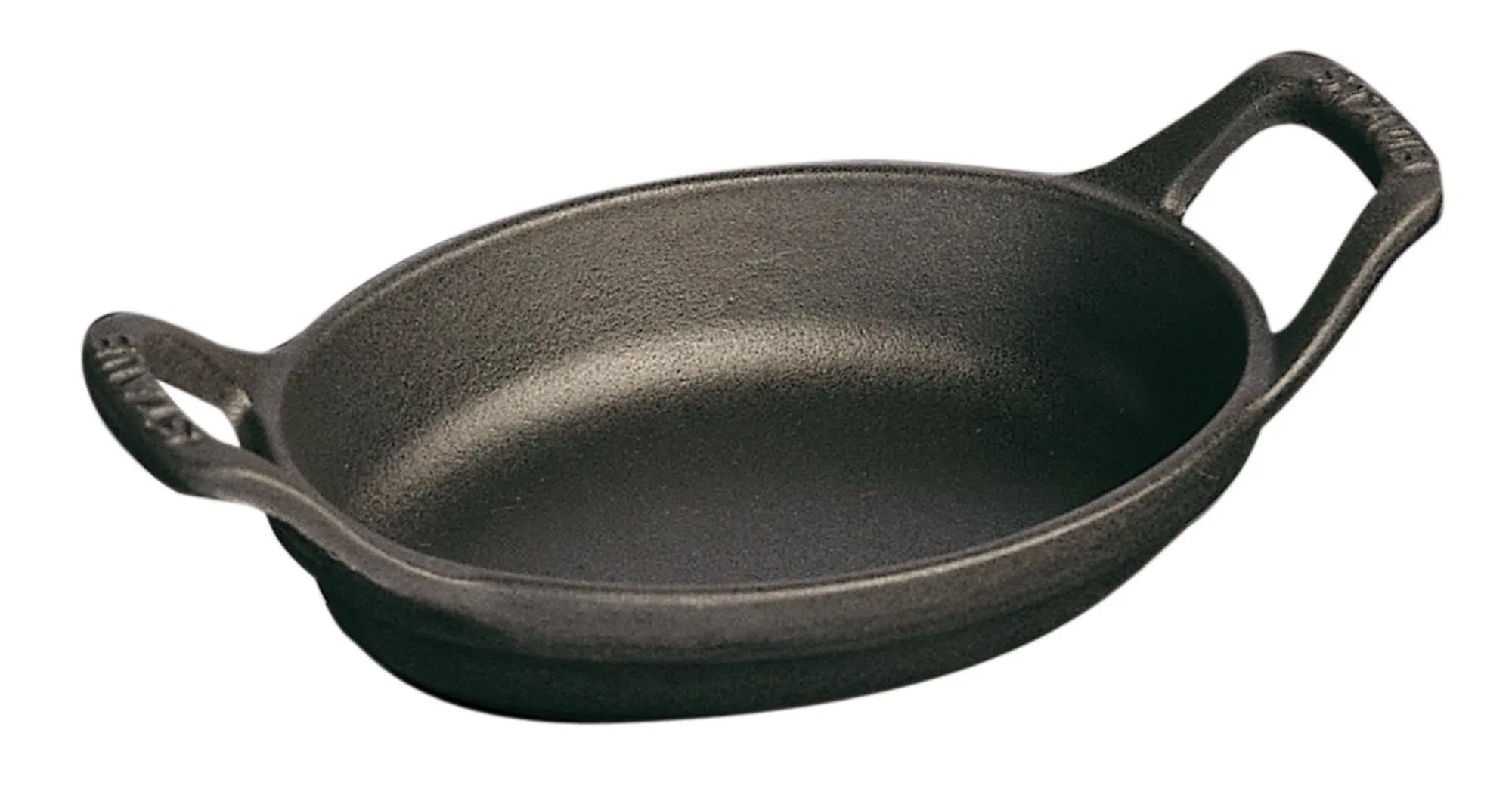 Auflaufform oval in Schwarz präsentiert im Onlineshop von KAQTU Design AG. Backform / Backblech ist von Staub