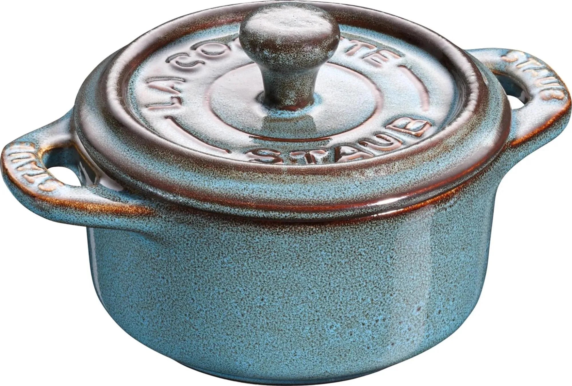 Die Mini Cocotte von Staub in Antik-Türkis: stilvolles Keramik-Design, ideal für kleine Portionen. Perfekt für Kochen und Servieren.