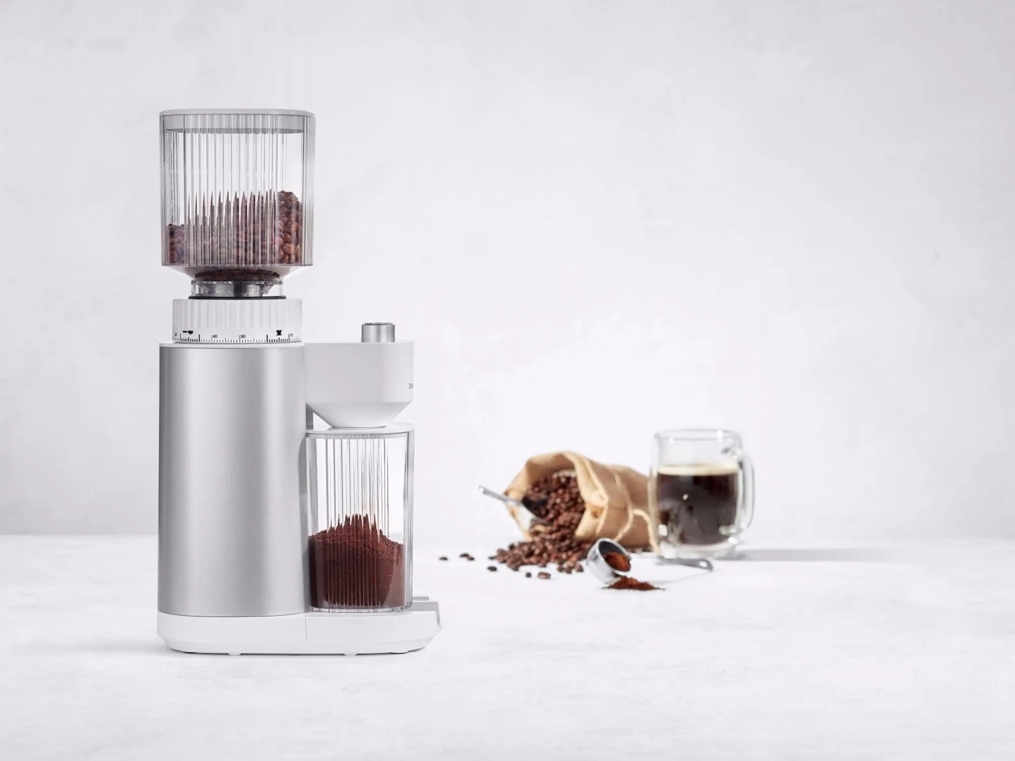 Elegante Zwilling Kaffeemühle: Perfekte Mahlung für Kaffeeliebhaber.