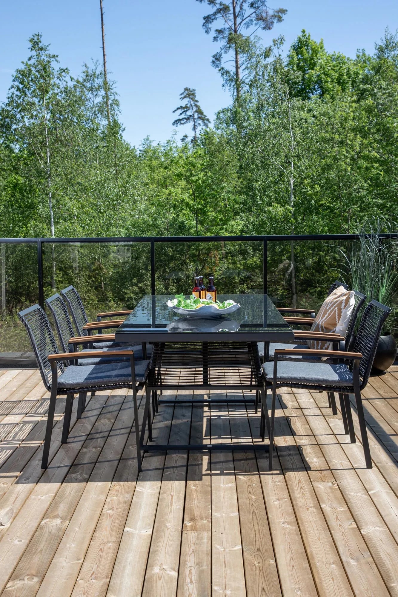 Tisch Dallas in Schwarz präsentiert im Onlineshop von KAQTU Design AG. Gartentisch ist von Venture Home