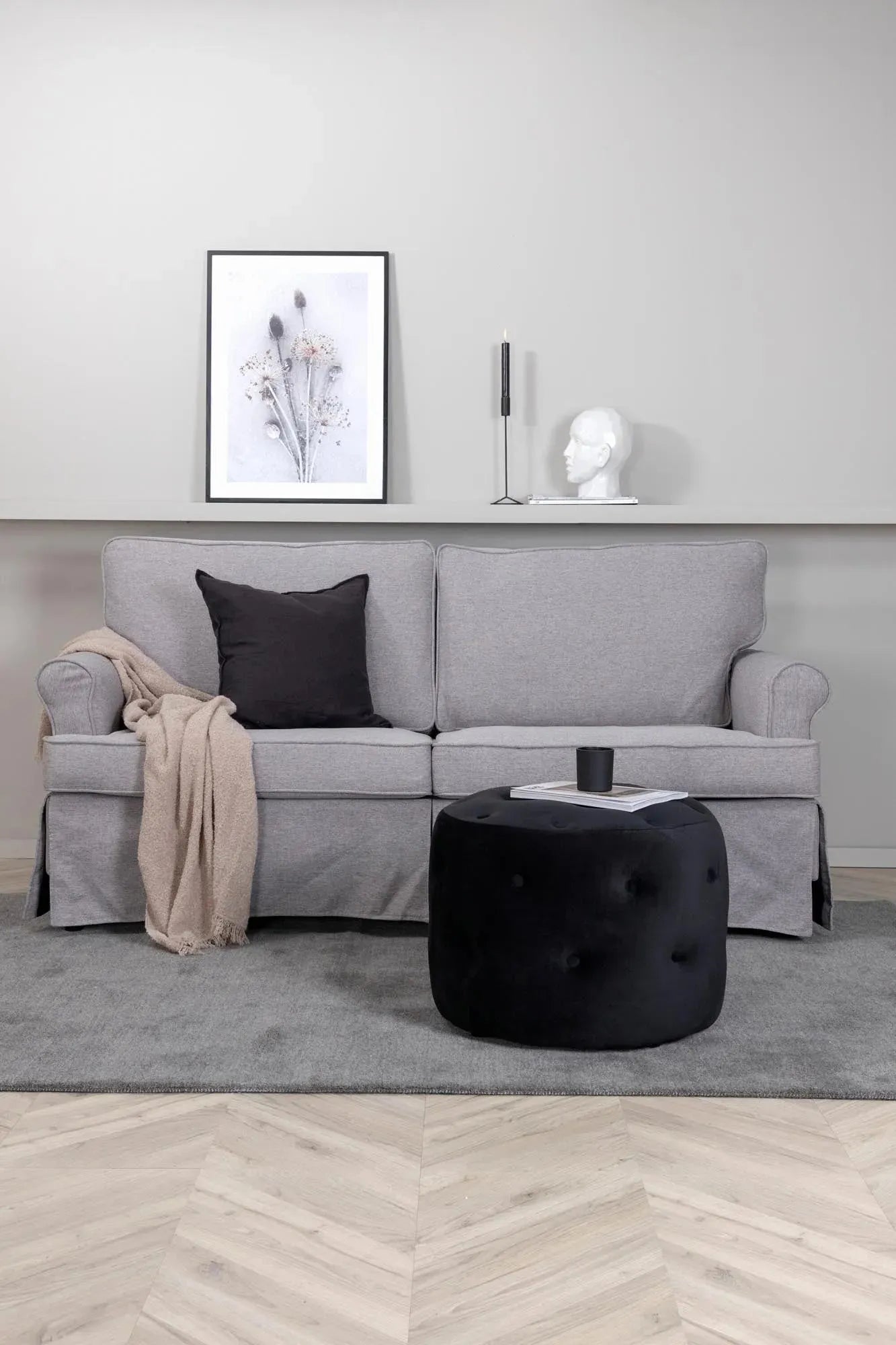 Anton Sofa - KAQTU Design