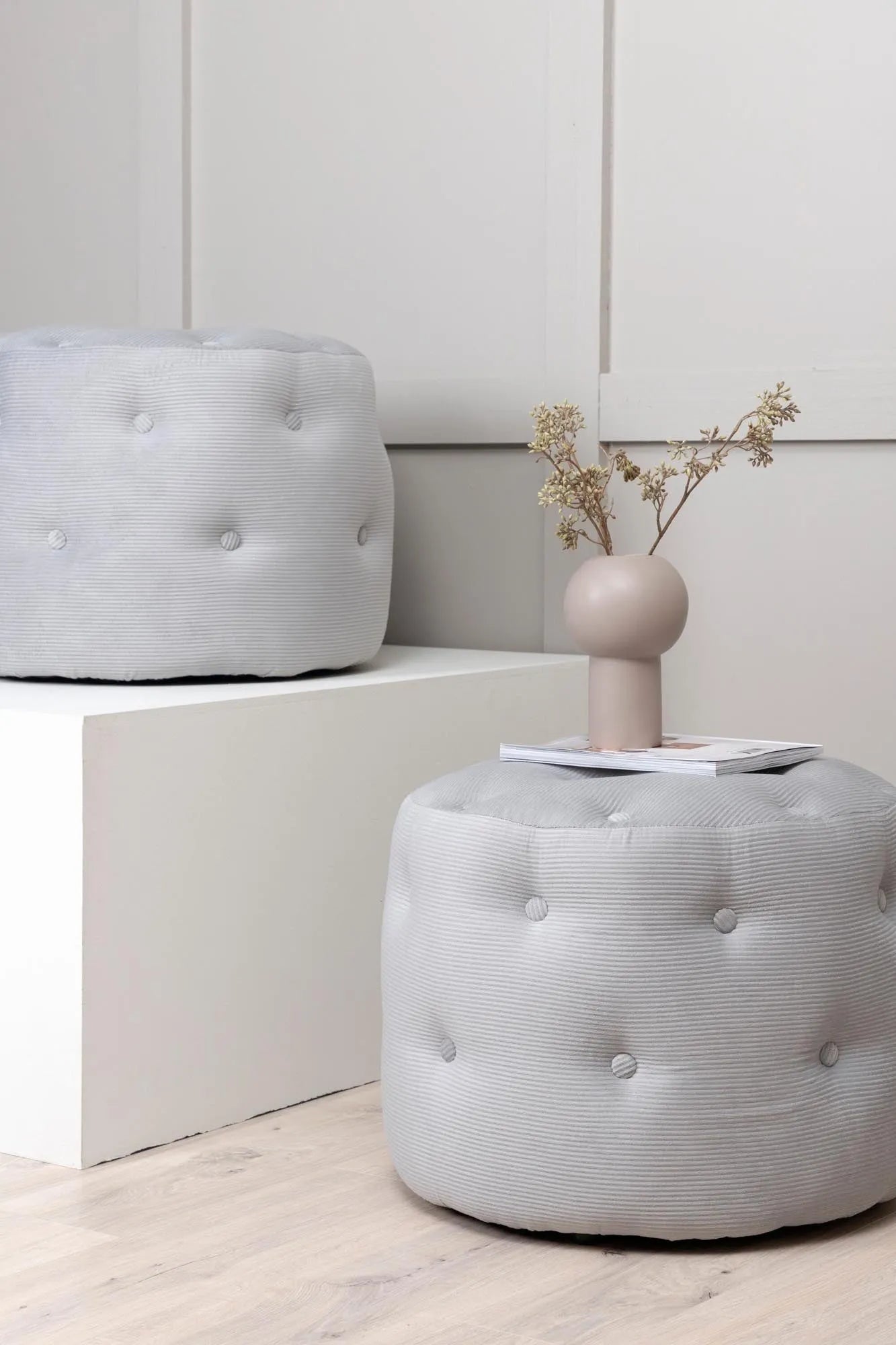 Benjamin Ottoman / Pouf - KAQTU Design