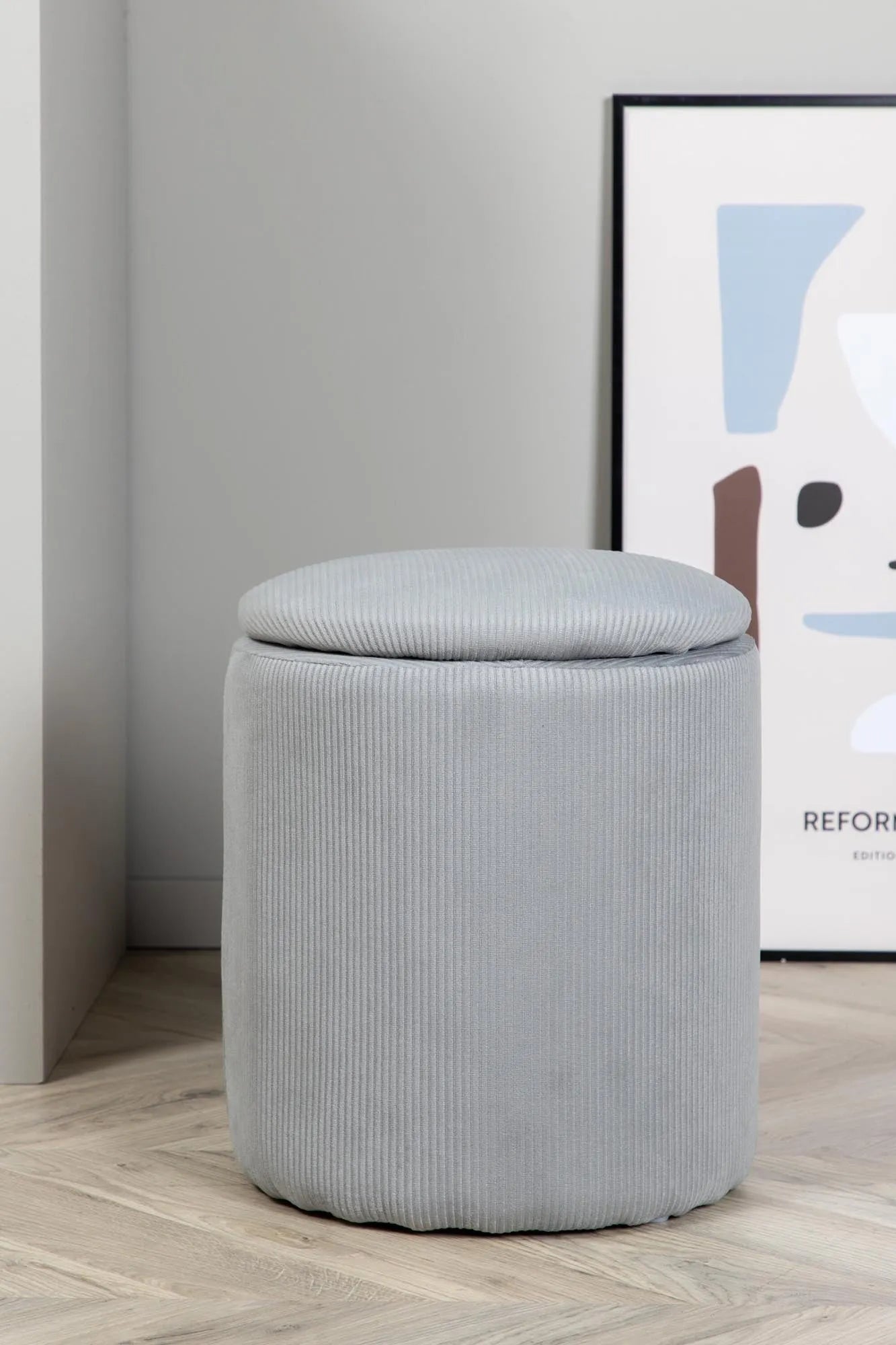 Venture Home Limpen Ottoman: Komfort und Design für Ihr Zuhause.