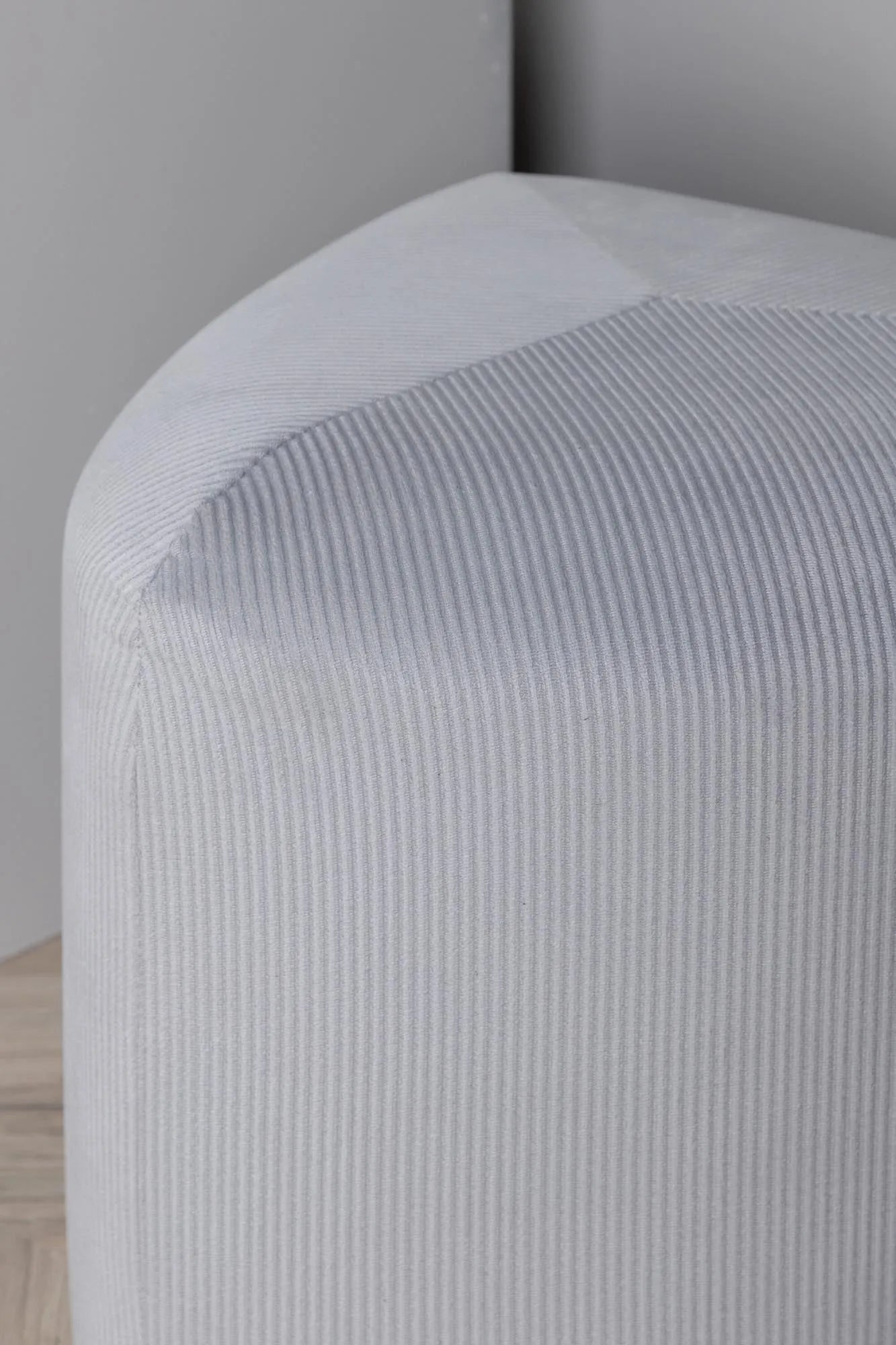 Peg Ottoman / Pouf - KAQTU Design