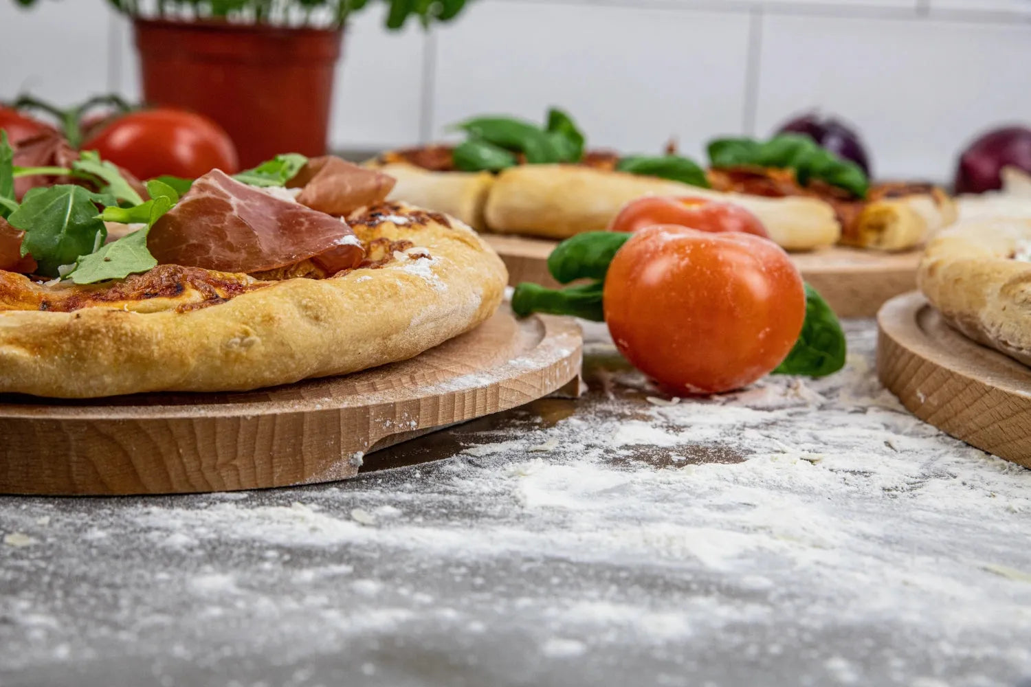 Boska Amigo L: Perfektes Holzbrett für Pizza-Genuss zu Hause.