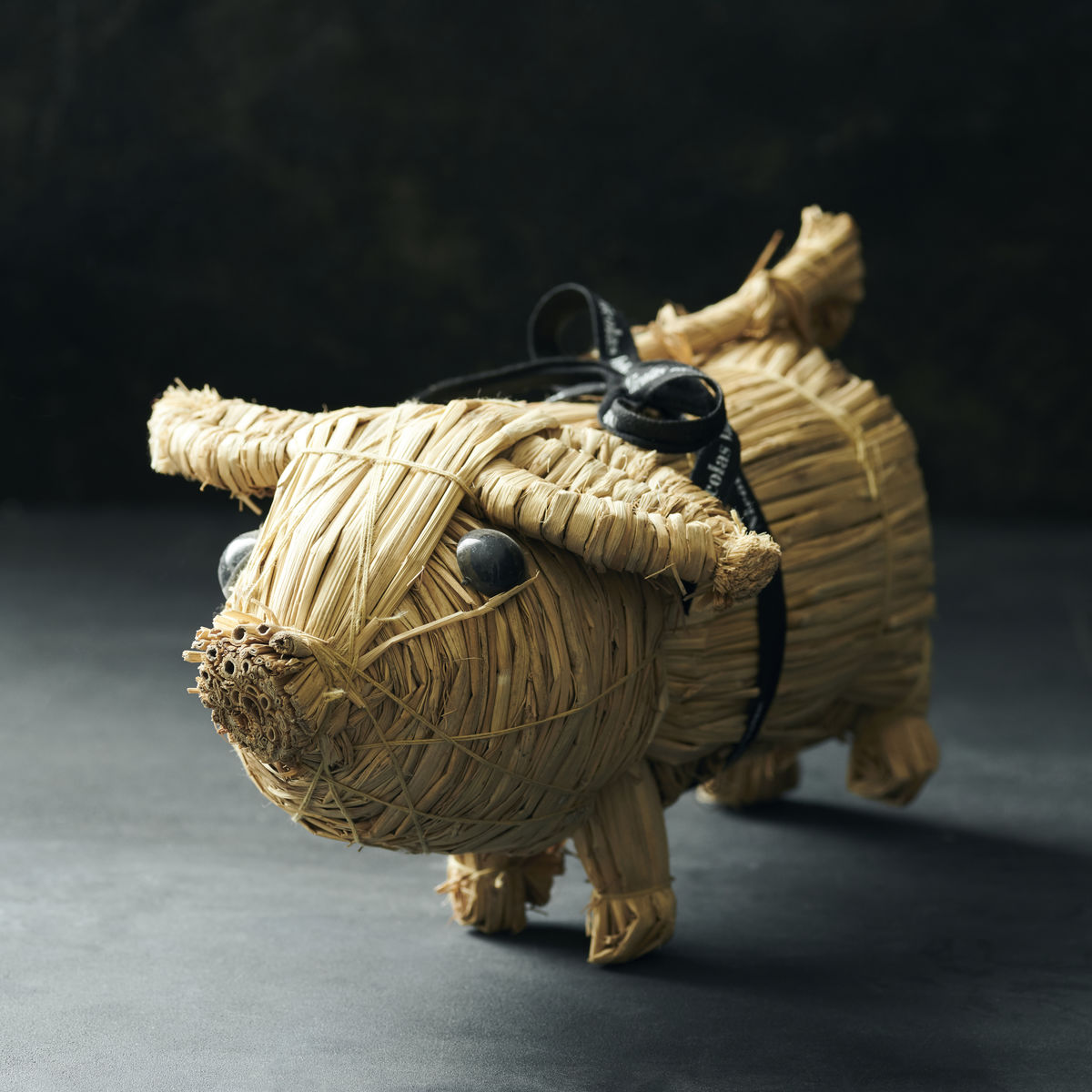 Pig - Large in  präsentiert im Onlineshop von KAQTU Design AG. Kunstgegenstände ist von Nicolas Vahé