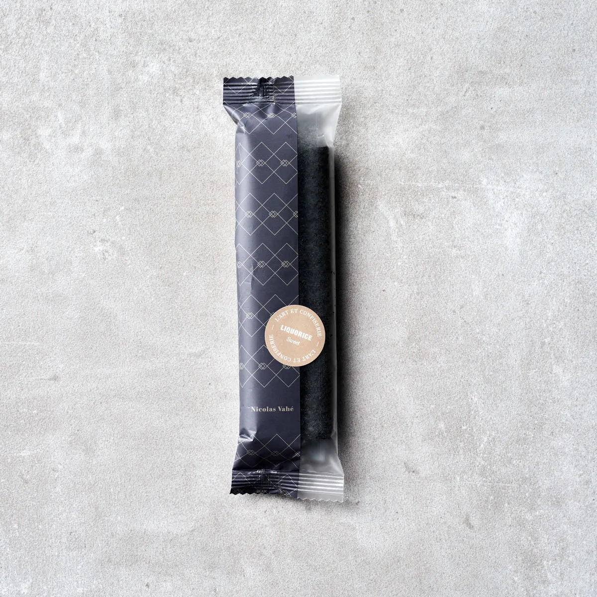 Liquorice sweet in  präsentiert im Onlineshop von KAQTU Design AG. Lebensmittel ist von Nicolas Vahé