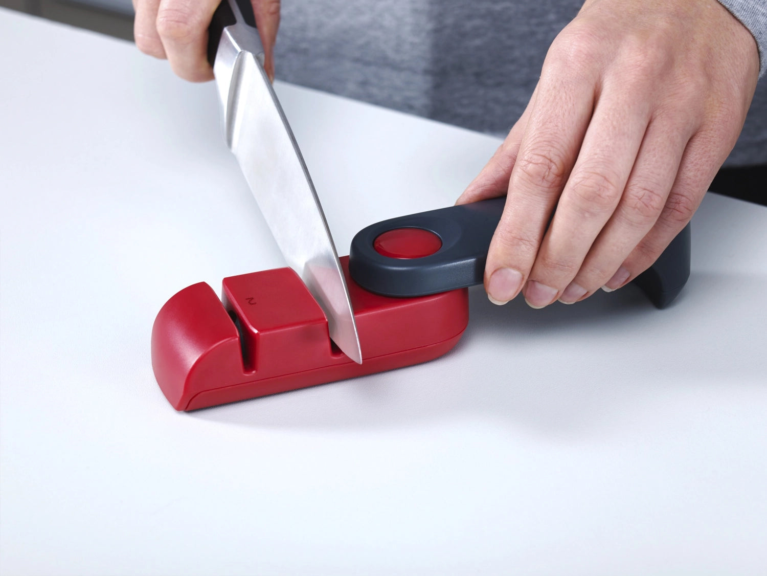 Rota Messerschärfer Rot grau - KAQTU Design