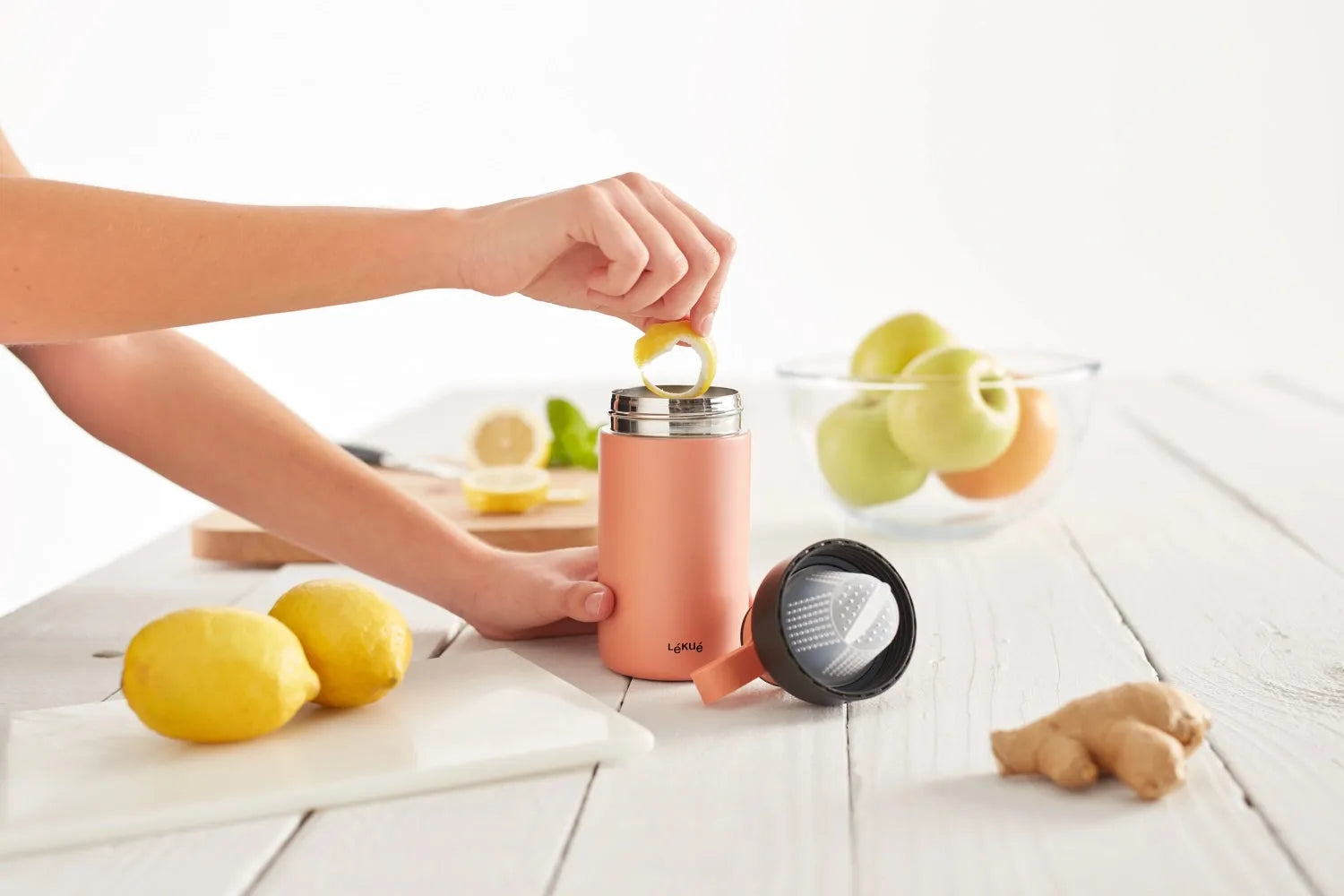 Lékué Insulated Bottle 300 ml in Lachs – Perfekt für unterwegs!