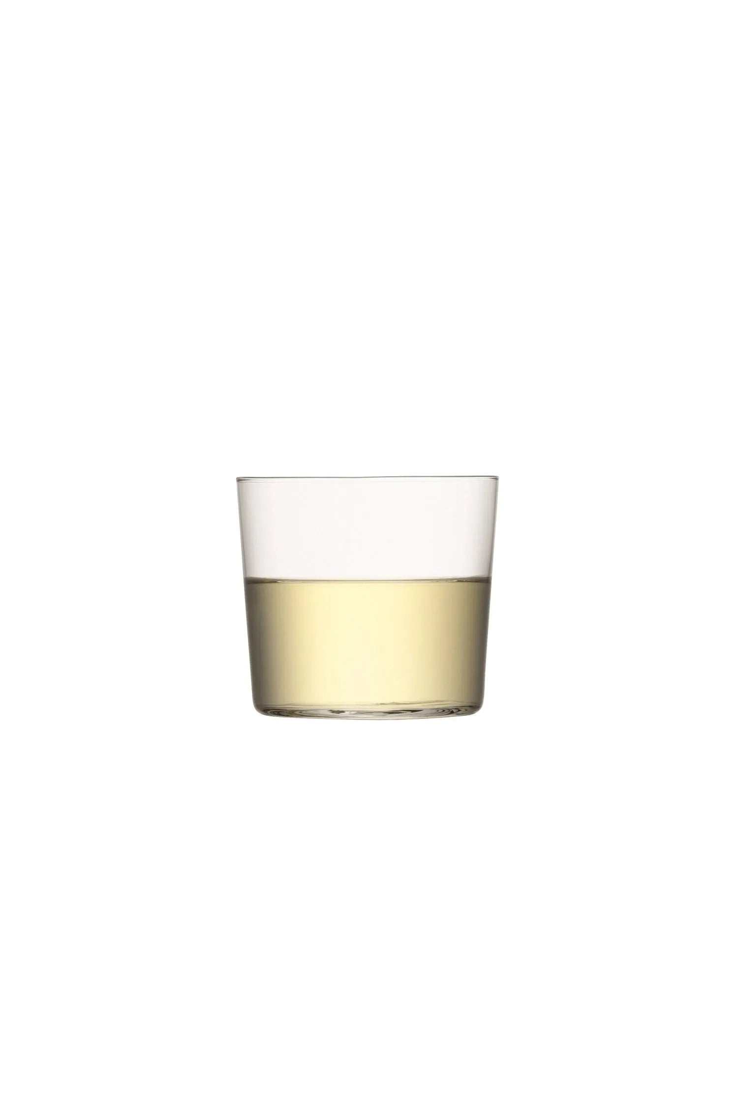 Gio Becher 310ml: Zeitloses Design aus klarem Glas von LSA.