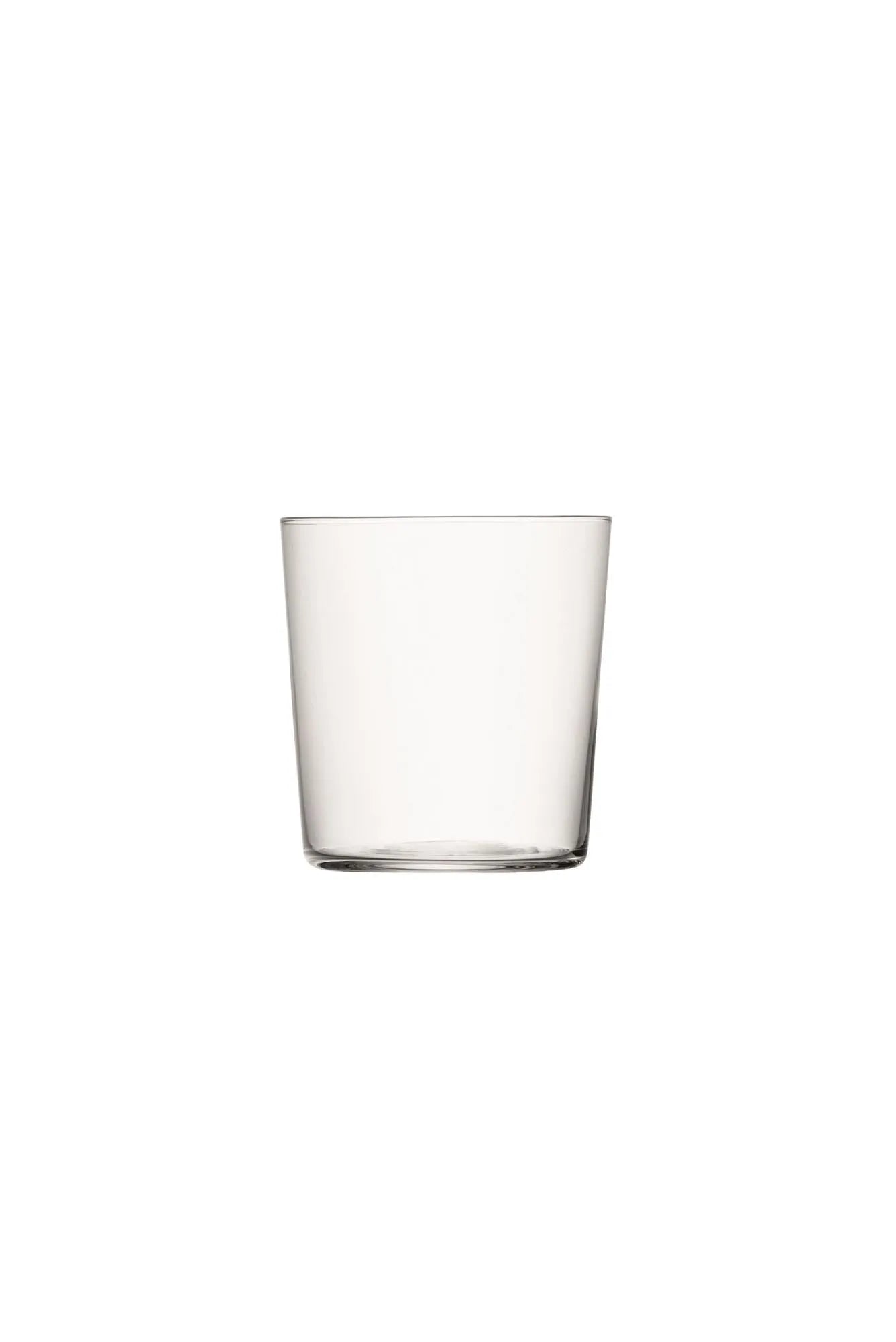 Elegante Gio Becher 390ml von LSA: Stilvoll, klar und alltagstauglich.